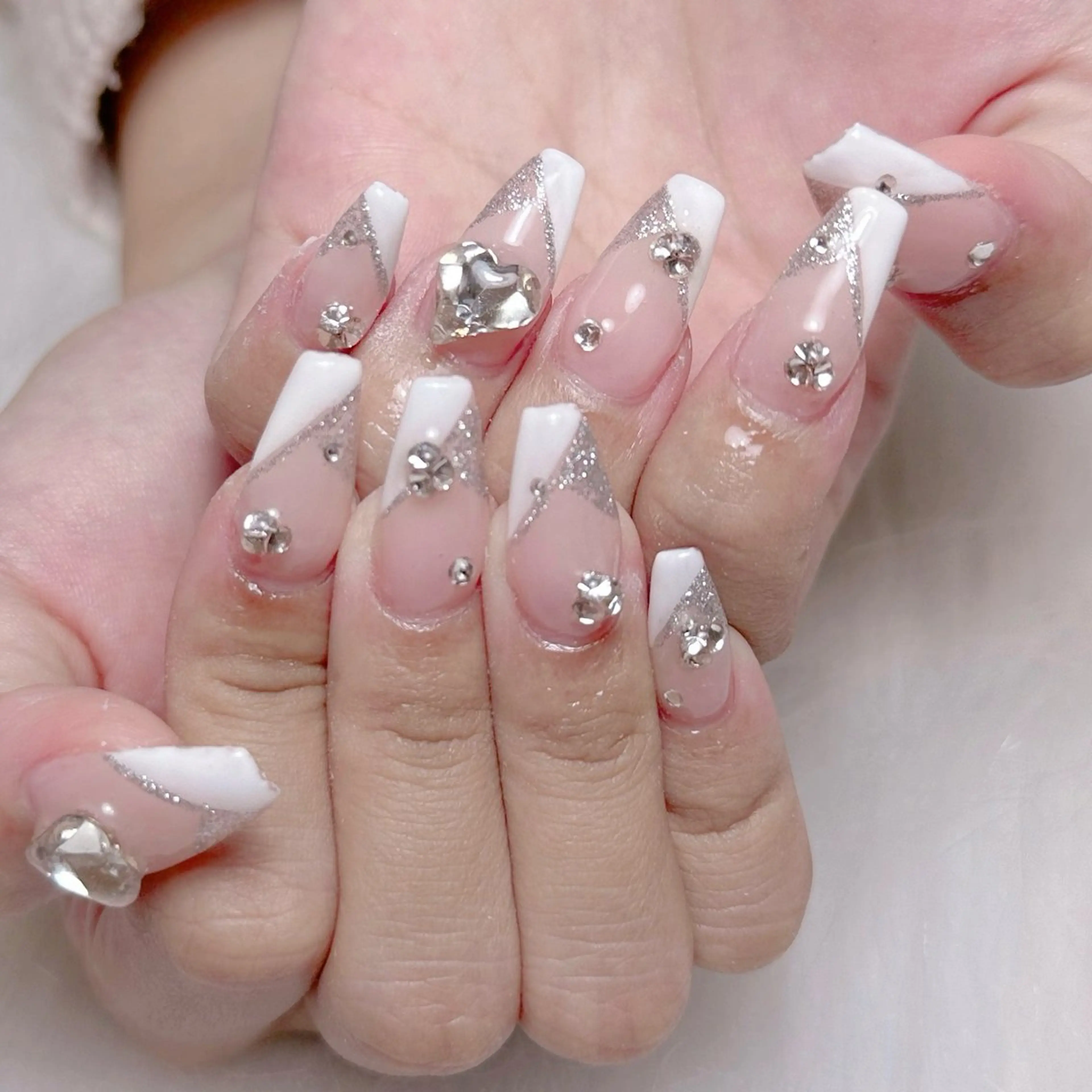 ネイル ハンドネイル Mari 🎀六月移転のネイルデザイン