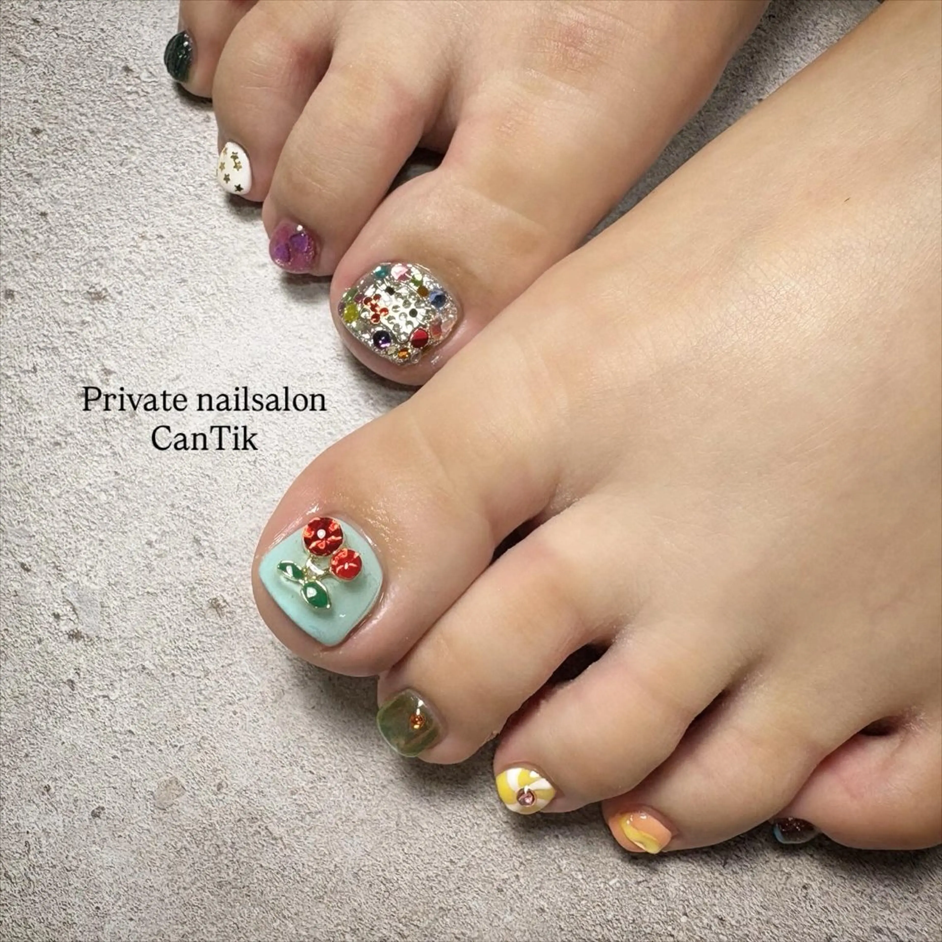 ネイル フットネイル 丁寧カウンセリング 個性派ネイルyukoのネイルデザイン