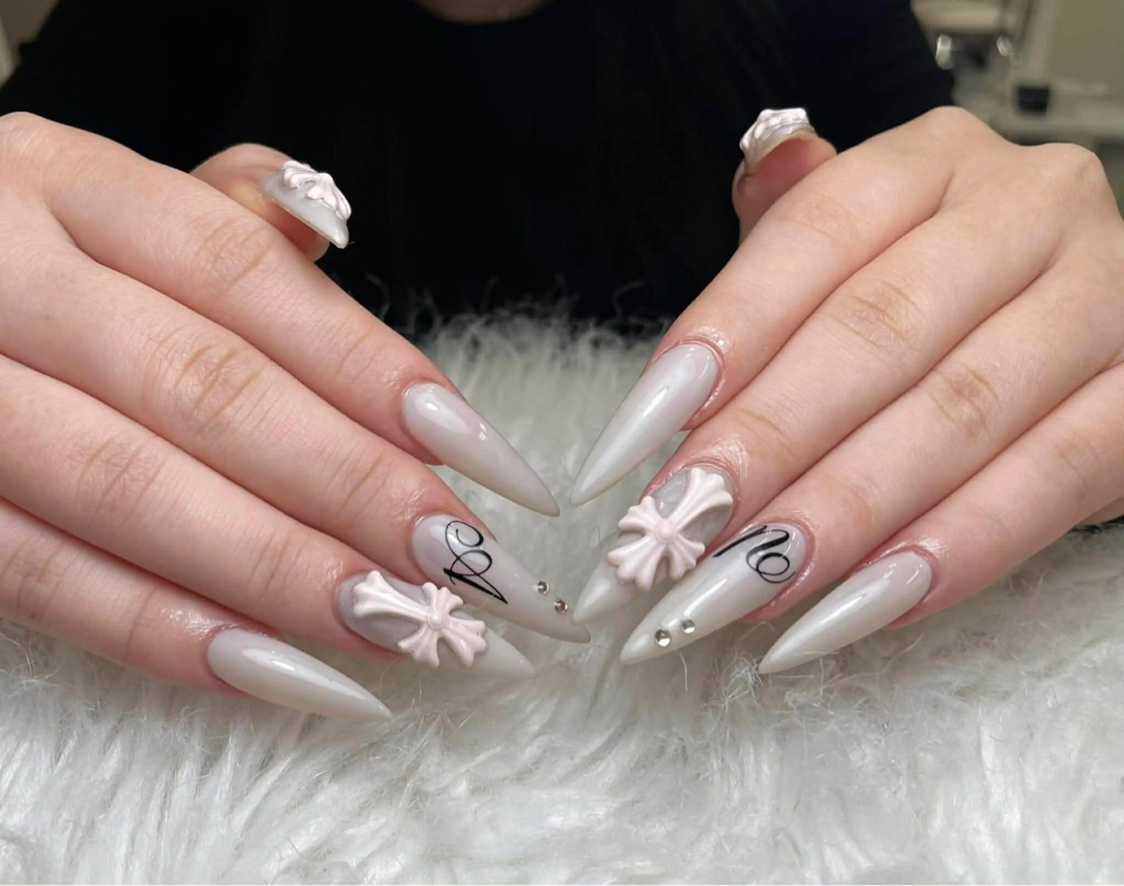 ネイル アートネイル ジェルネイル ネイルチップ ハンドネイル Nie Nail Shinokuboのネイルデザイン