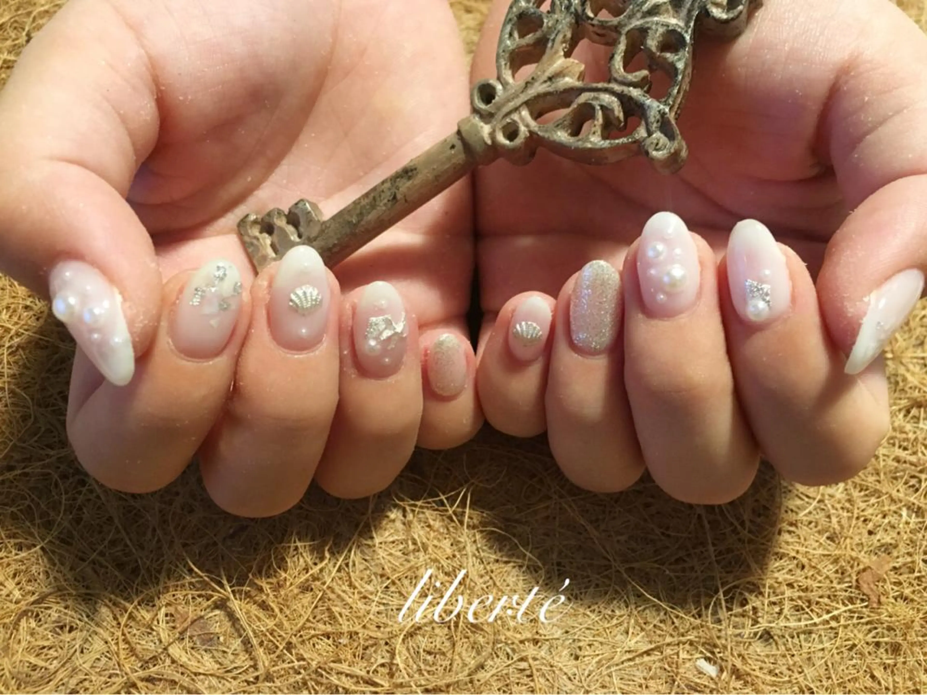 ネイル liberté (リベルテ)のネイルデザイン