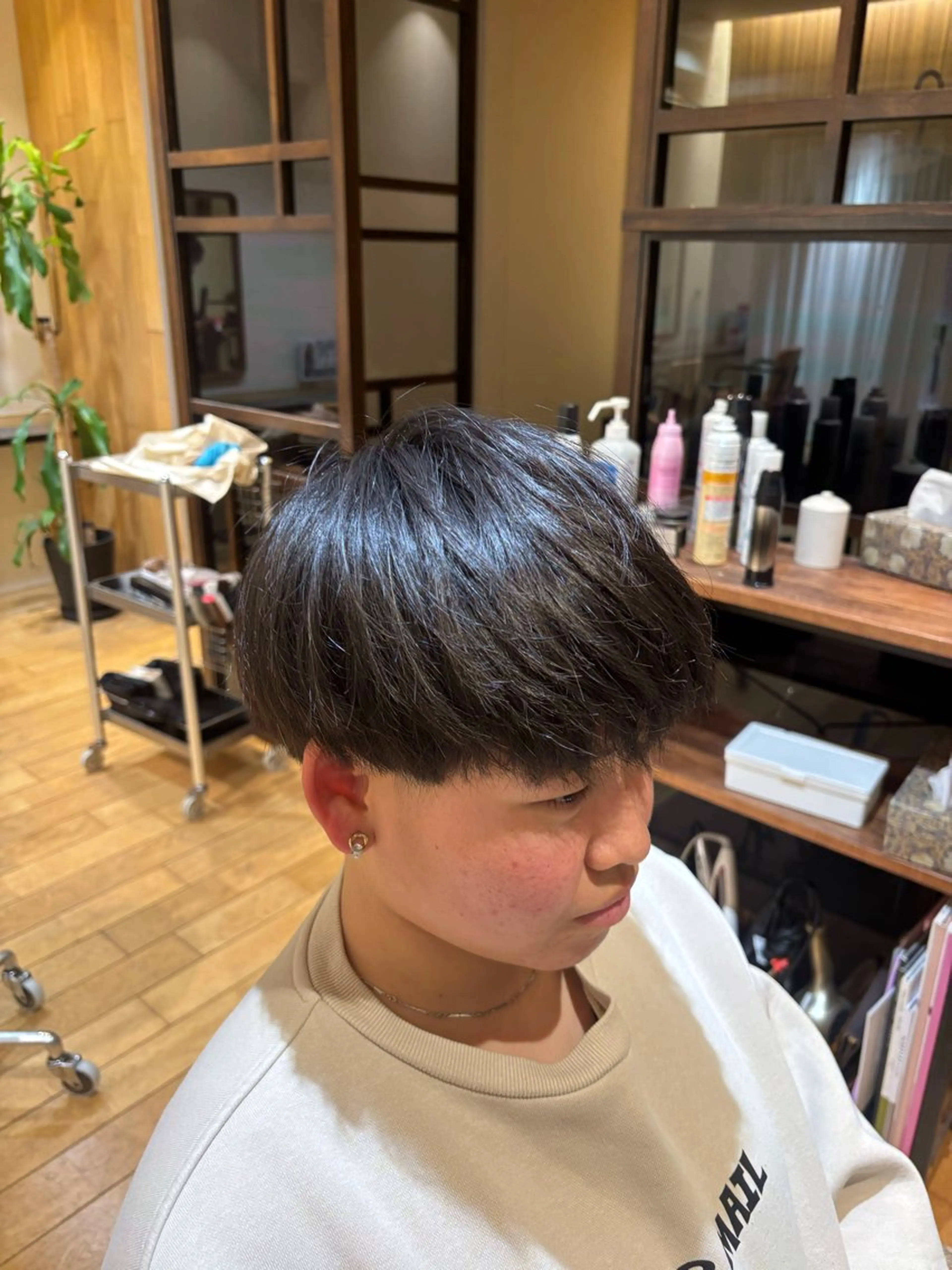 ショート メンズ ai koのヘアスタイル