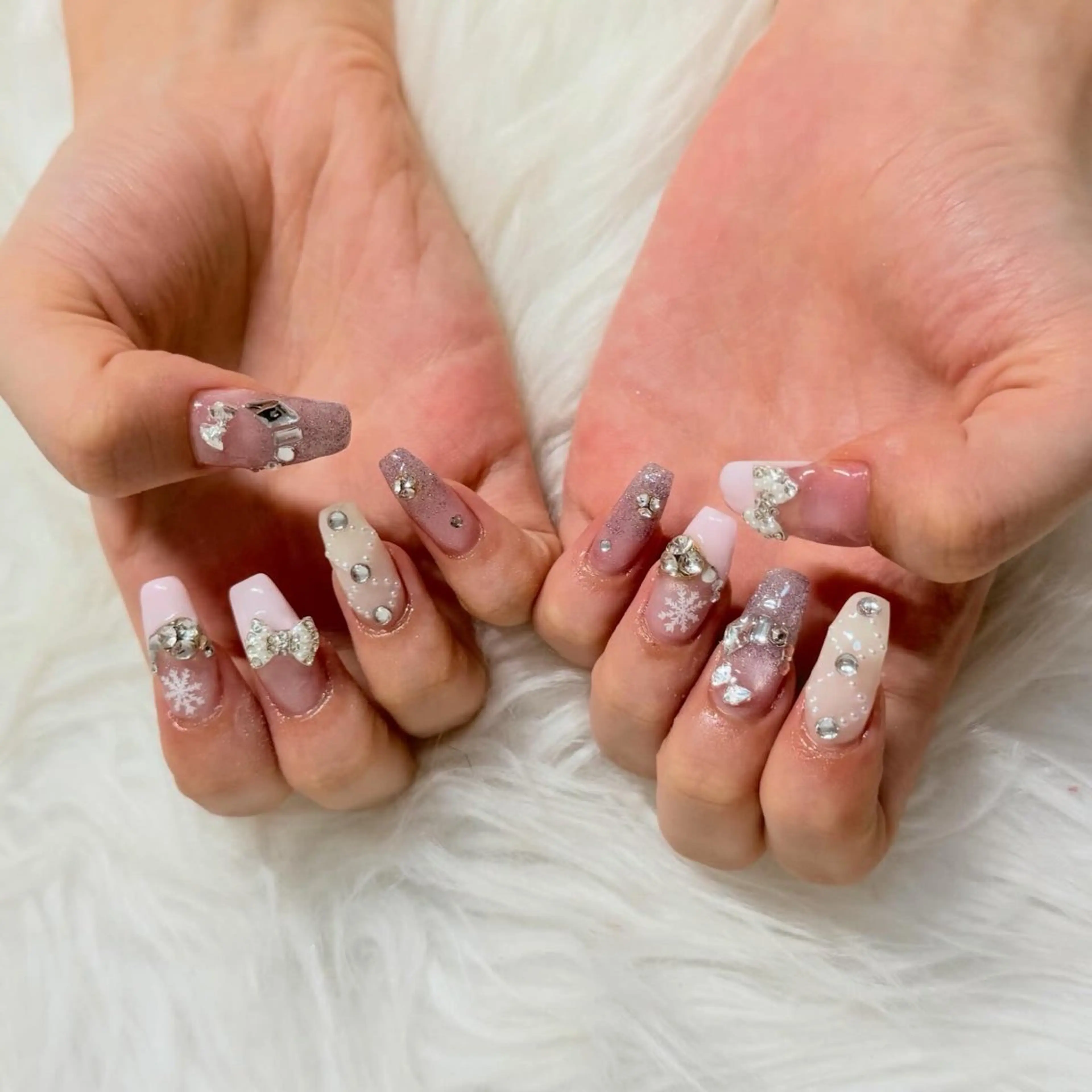 ロング ハンドネイル mao .のネイルデザイン