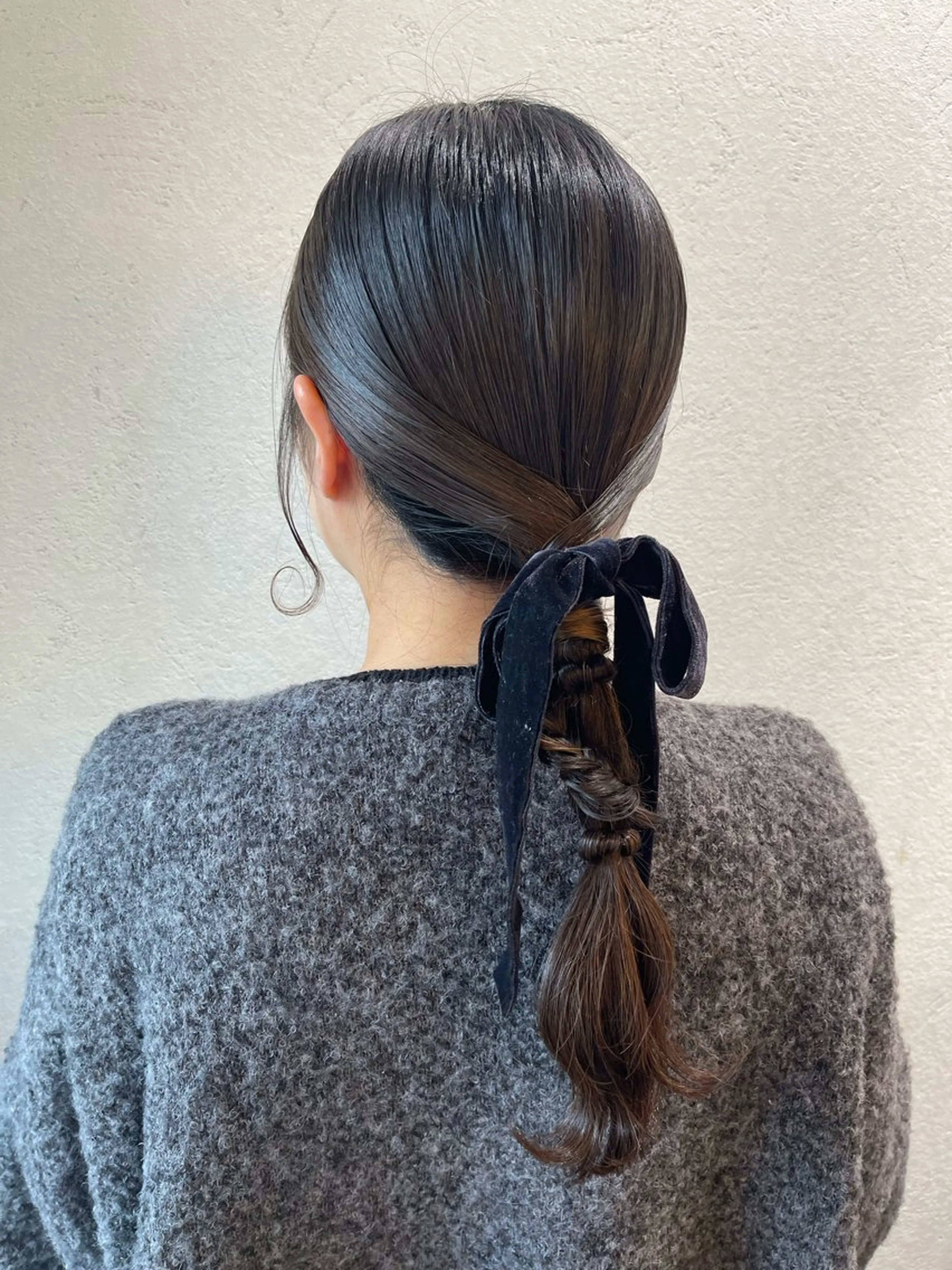 ヘアアレンジ ポニーテール 結婚式・ブライダル 卒業式のヘアスタイル ヘアセット charm《銀座》 ヘアセット/縮毛矯正のヘアスタイル