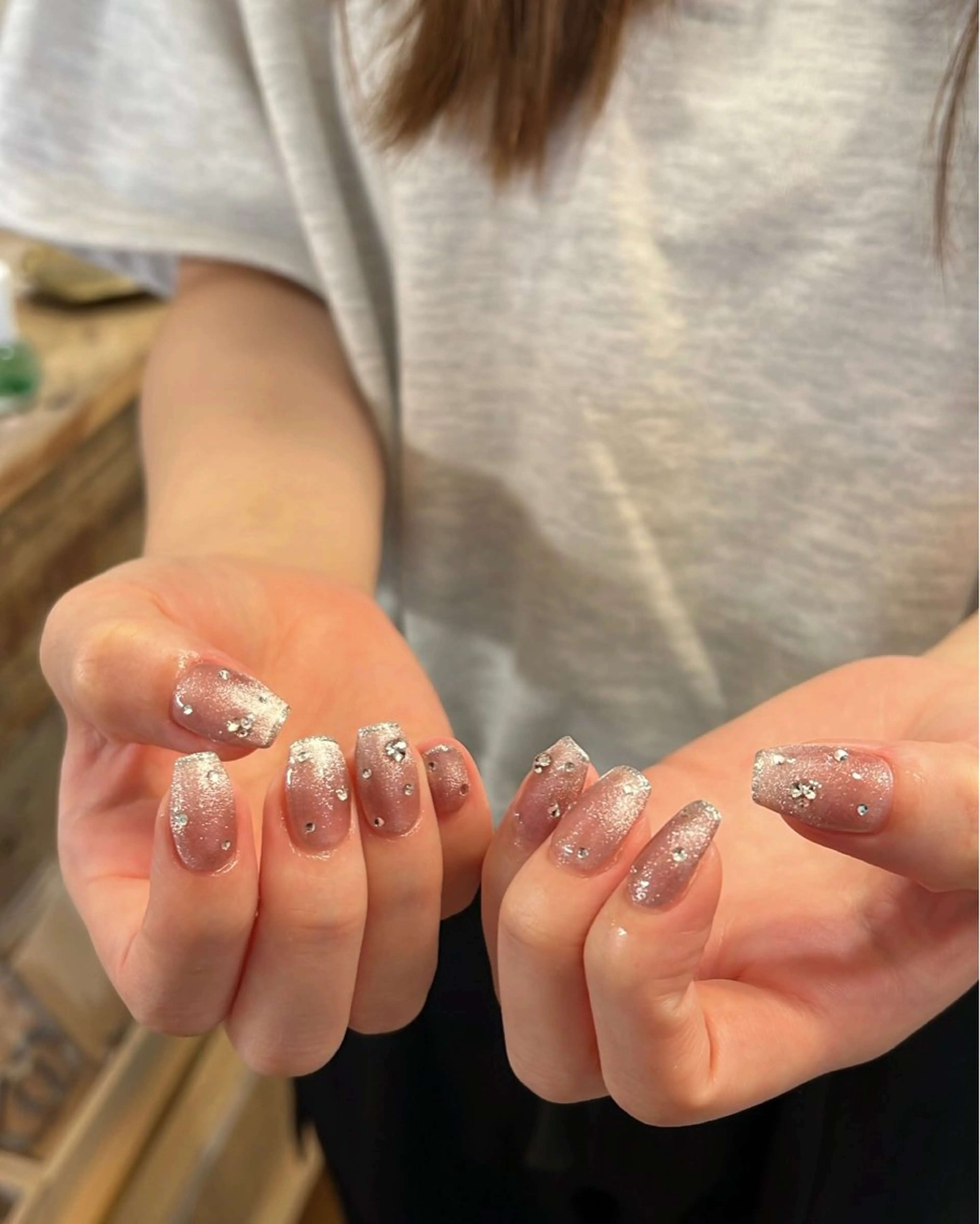 ネイル ハンドネイル フットネイル ハンドケア Nes.Nail所属・Miyagi Asamiのネイルデザイン