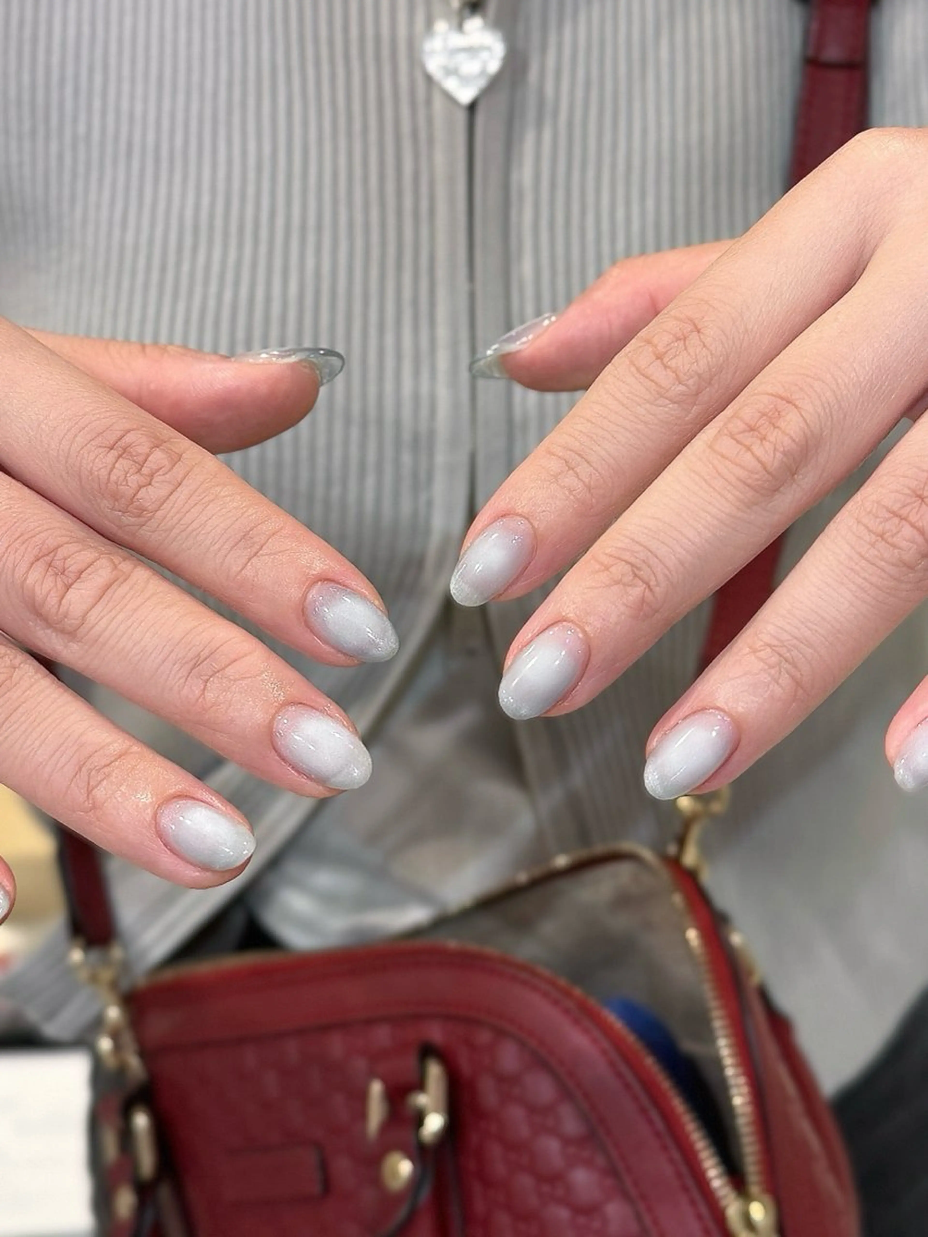 ネイル オーロラネイル チークネイル フレンチネイル ガラスフレンチ グラデーション ハンドネイル H&Bsalon カイのネイルデザイン