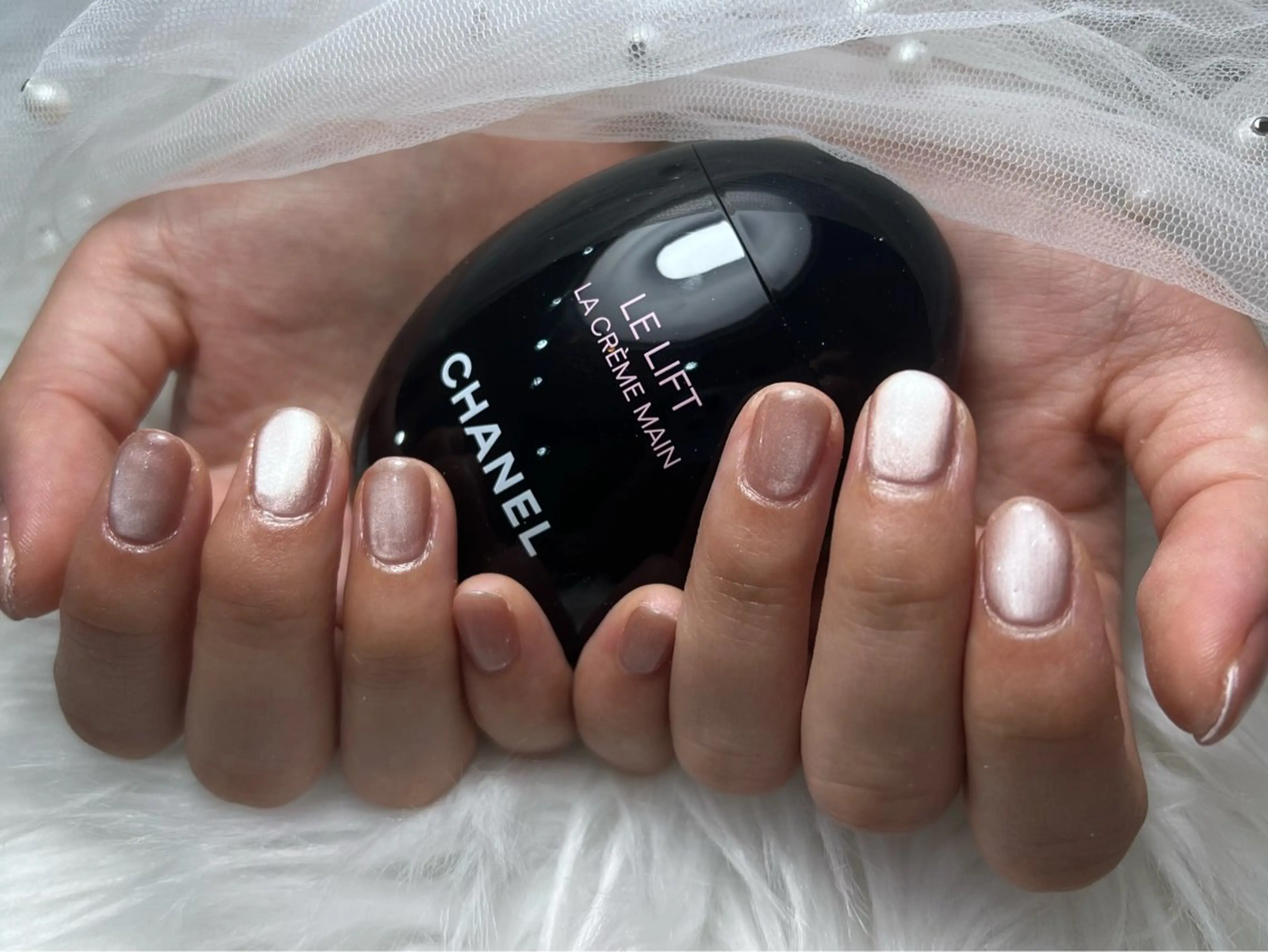 ネイル Nailsalon petille所属・Ｈ azのネイルデザイン