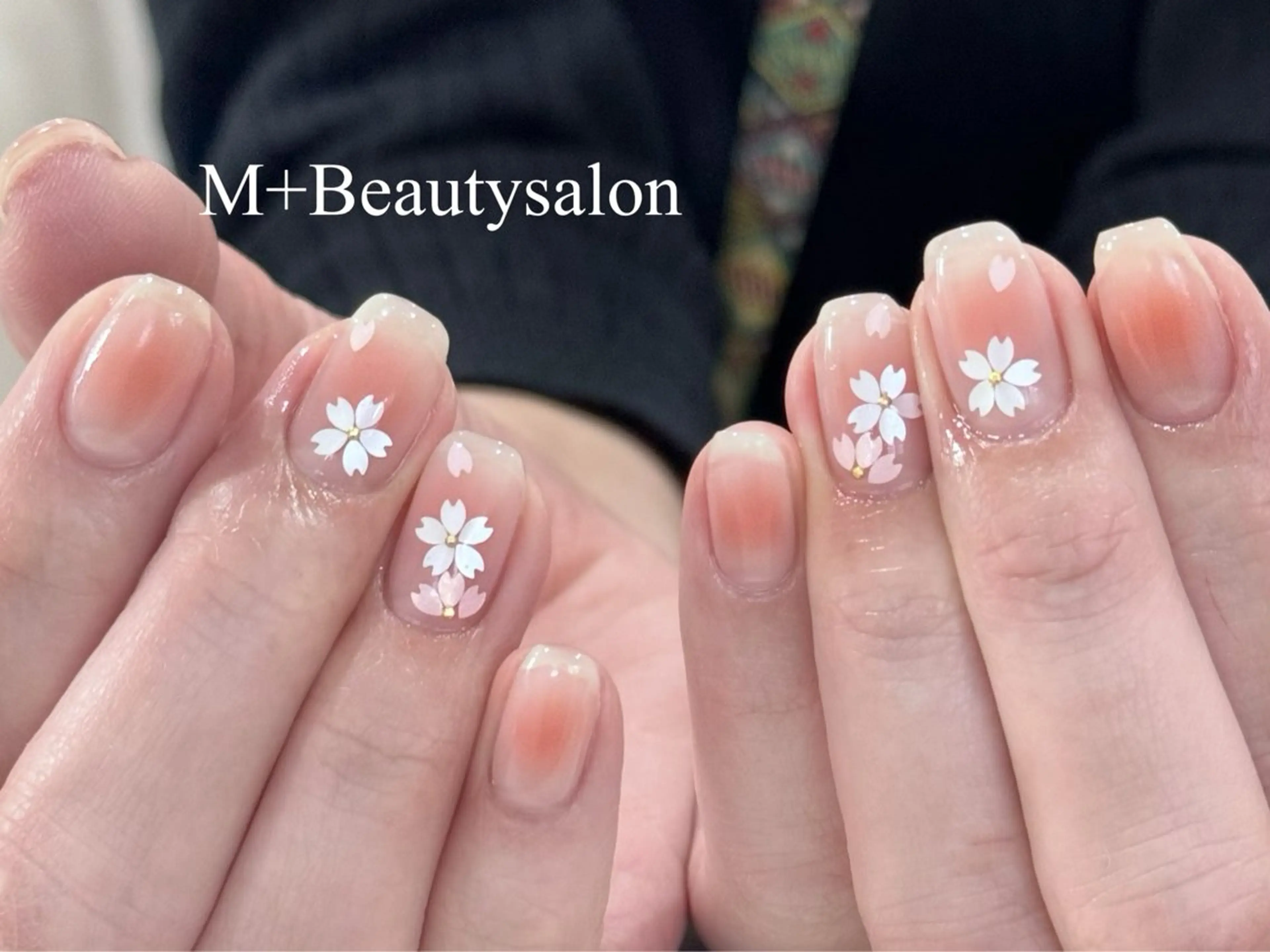 ネイル M+  Beauty Salonのネイルデザイン