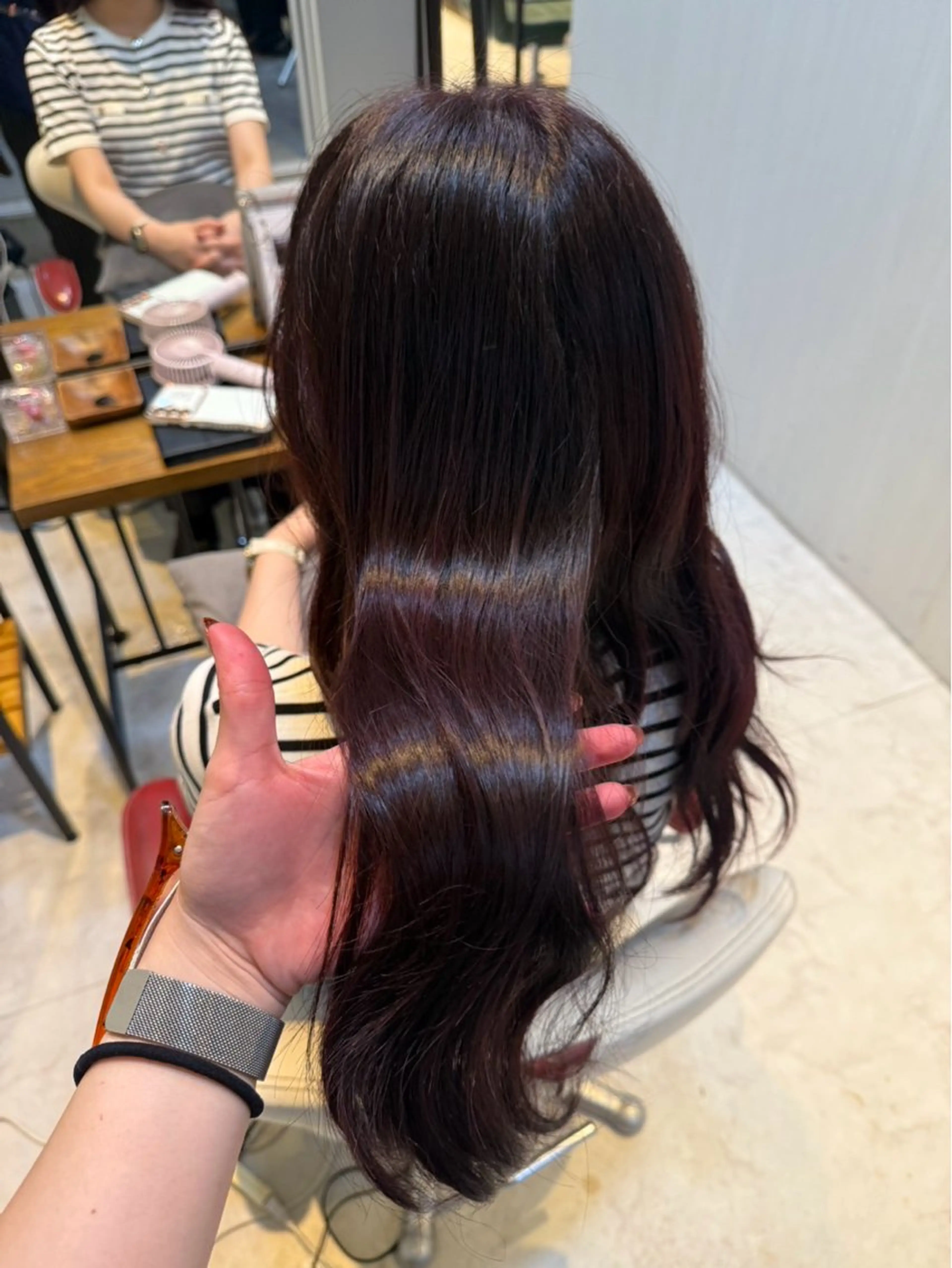 ロング カラー レッドカラー wakana／ メンズカット／カラーのヘアスタイル