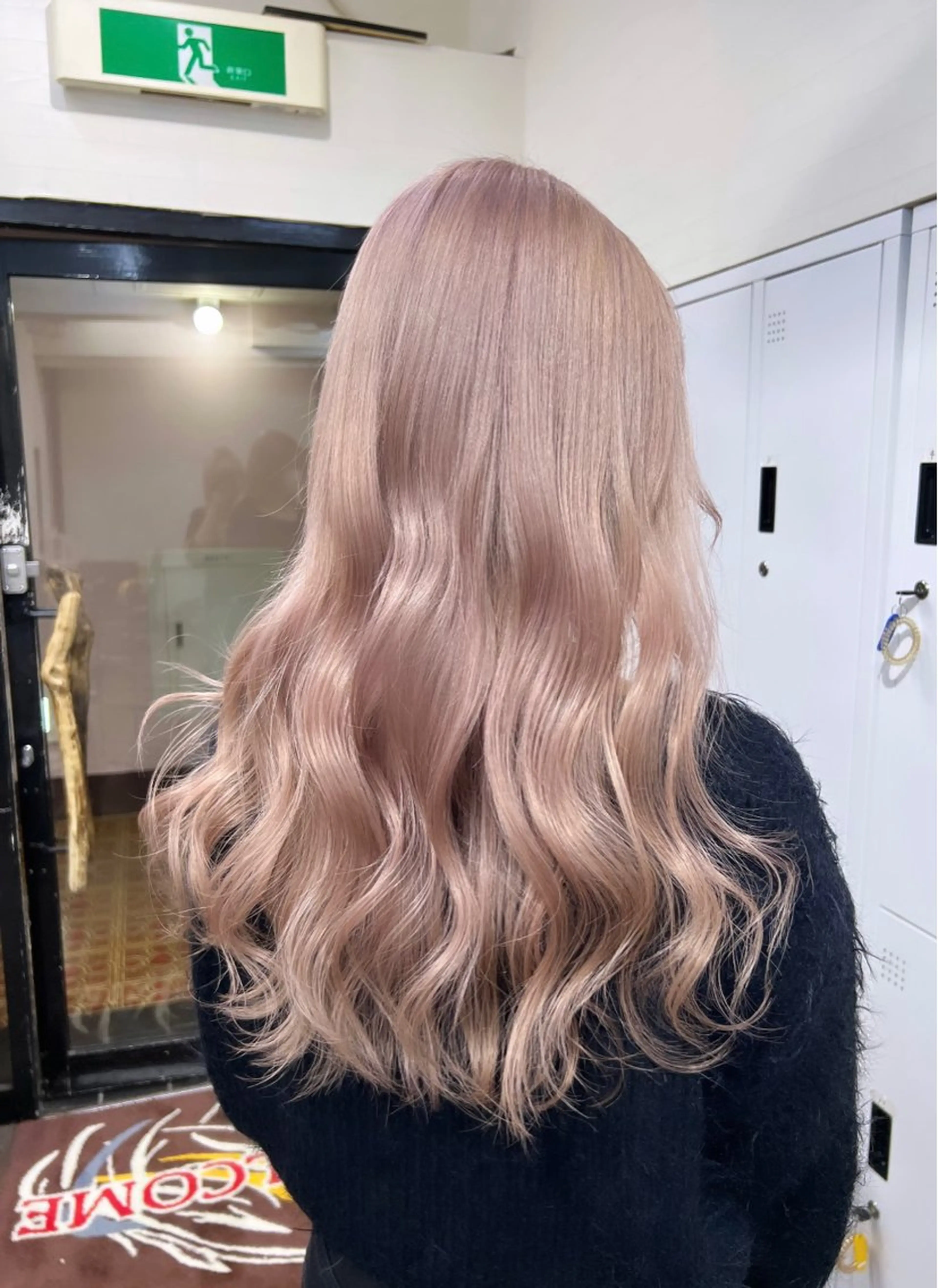 セミロング カラー ブリーチ ケアブリーチ 🧠U-topia 西村彩🧠のヘアスタイル