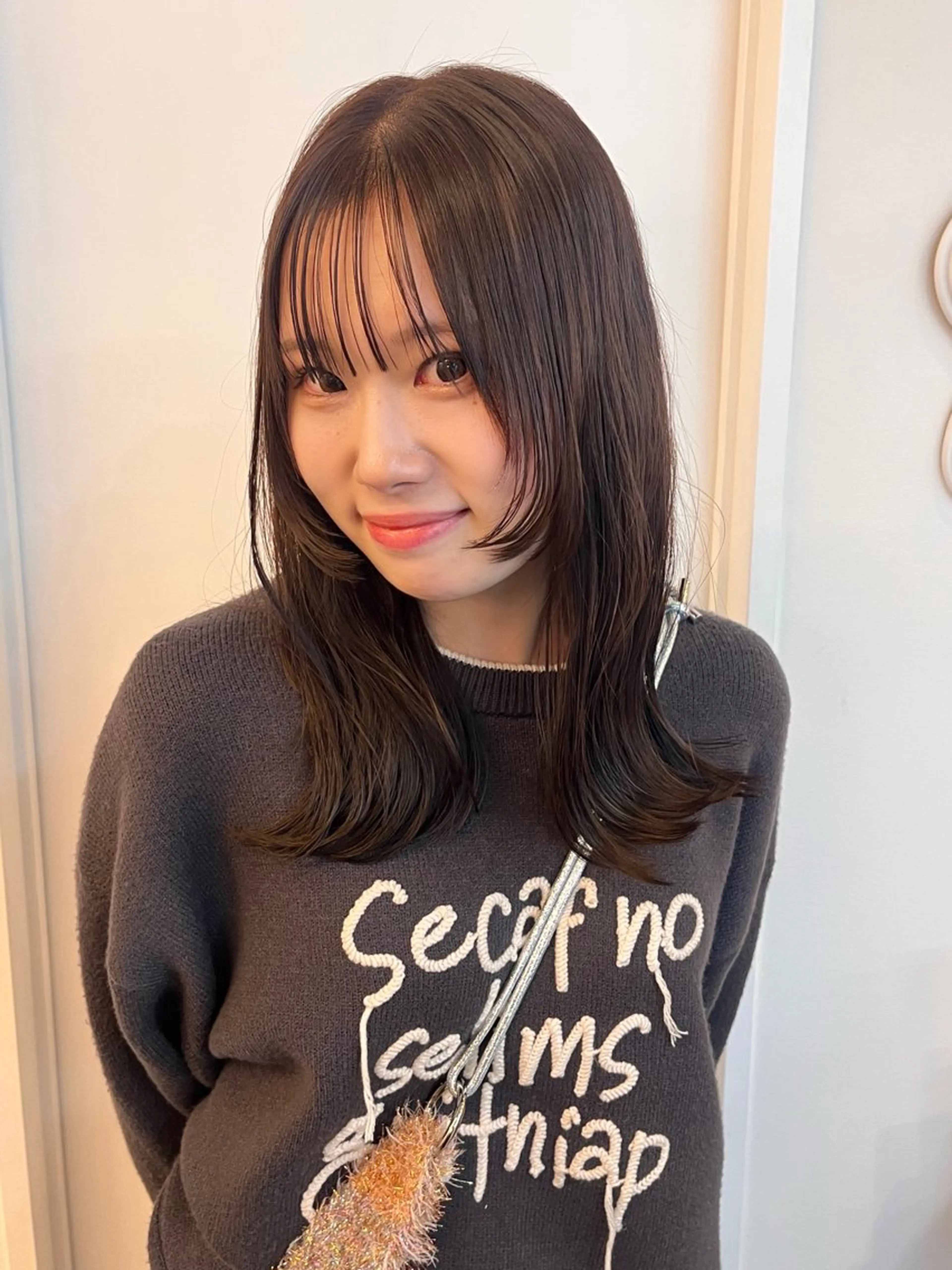 ミディアム カラー ブラウンカラー 顔まわりレイヤー レイヤーカット カット ヘアカラー トリートメント レイヤーカット/韓国 ヘア/ honokaのヘアスタイル