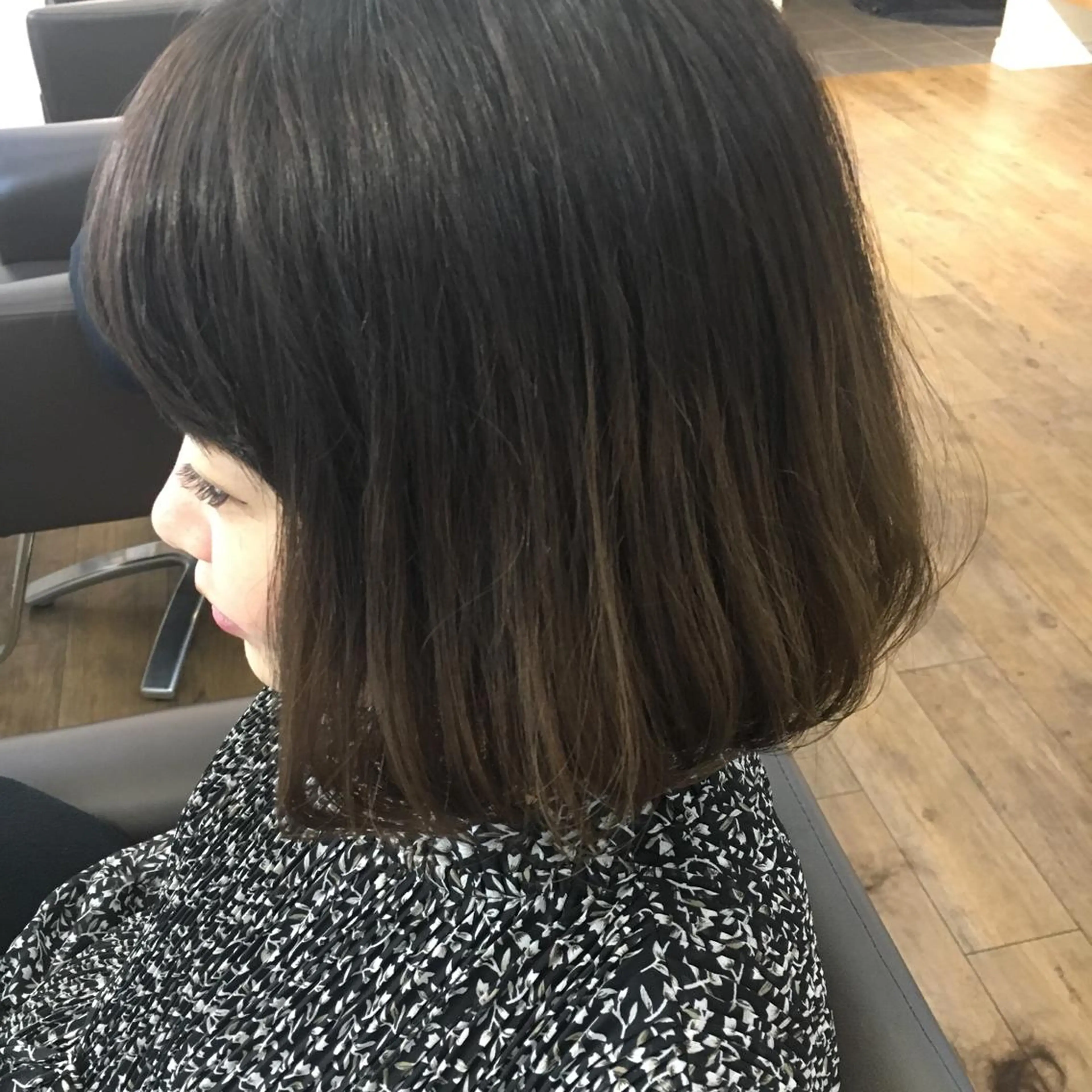 ショート カラー 上川 美幸のヘアスタイル