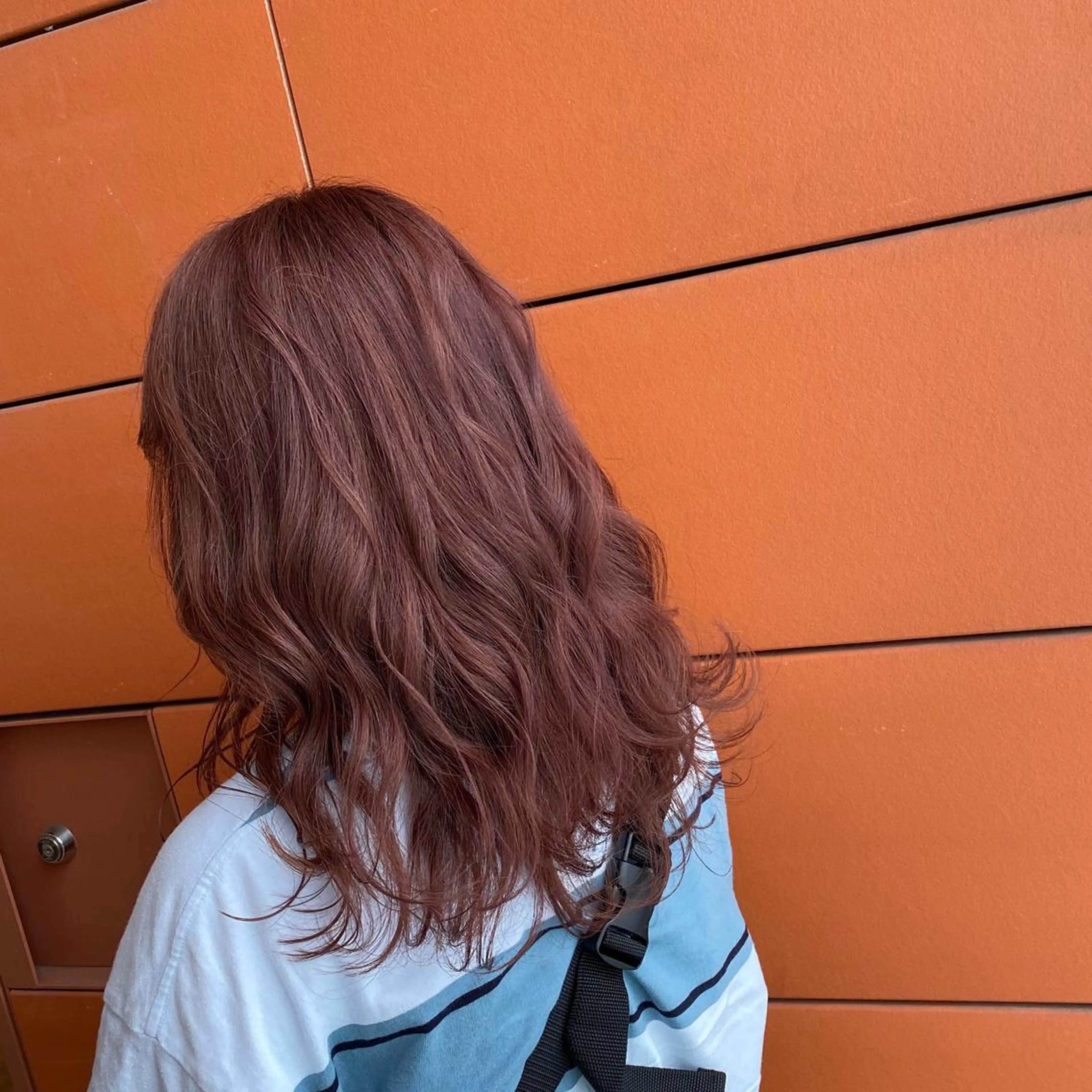 セミロング カラー Minori【ミノリ】所属・井手 孔介のヘアスタイル