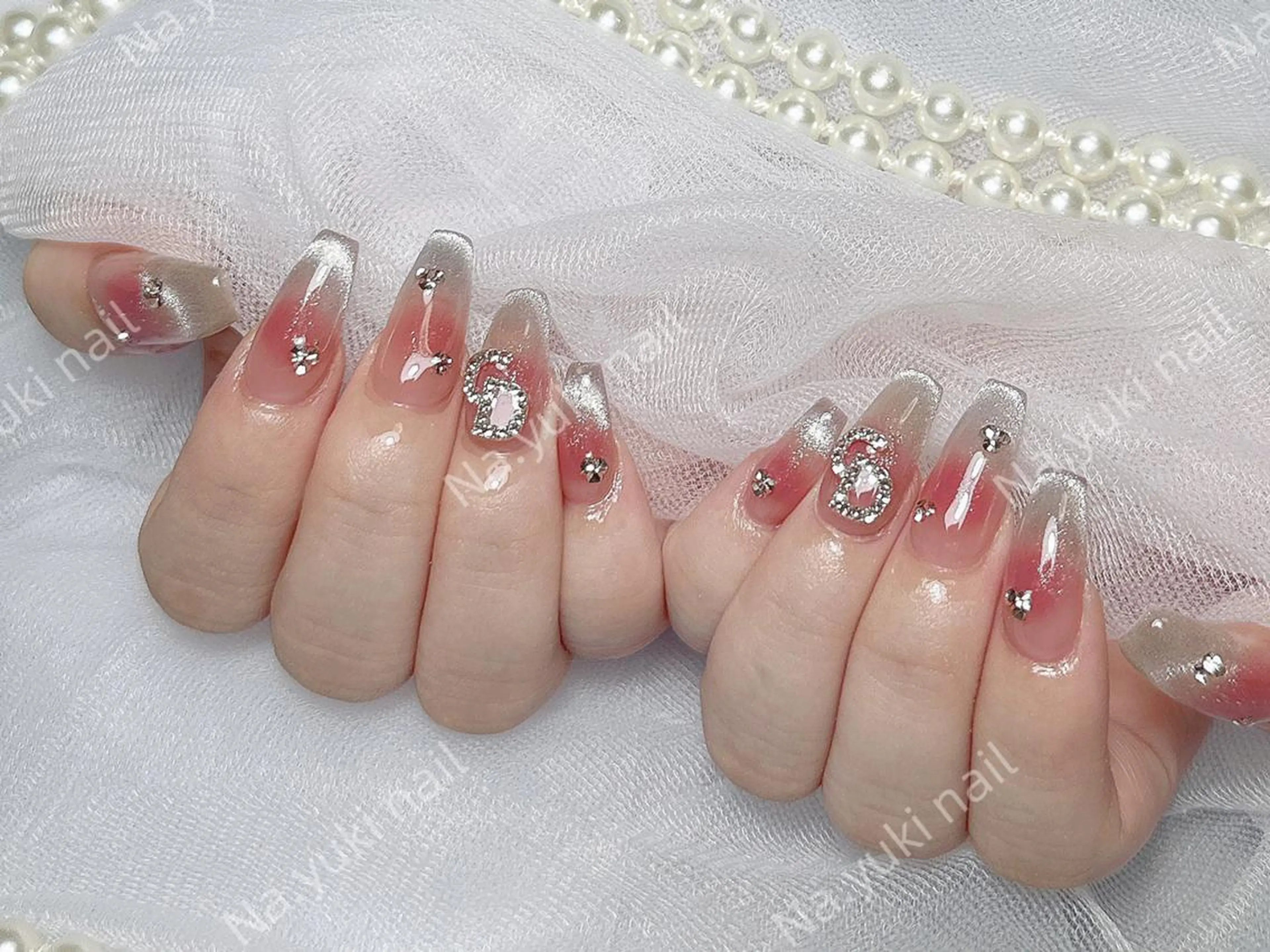 ネイル Queenie 🦋のネイルデザイン