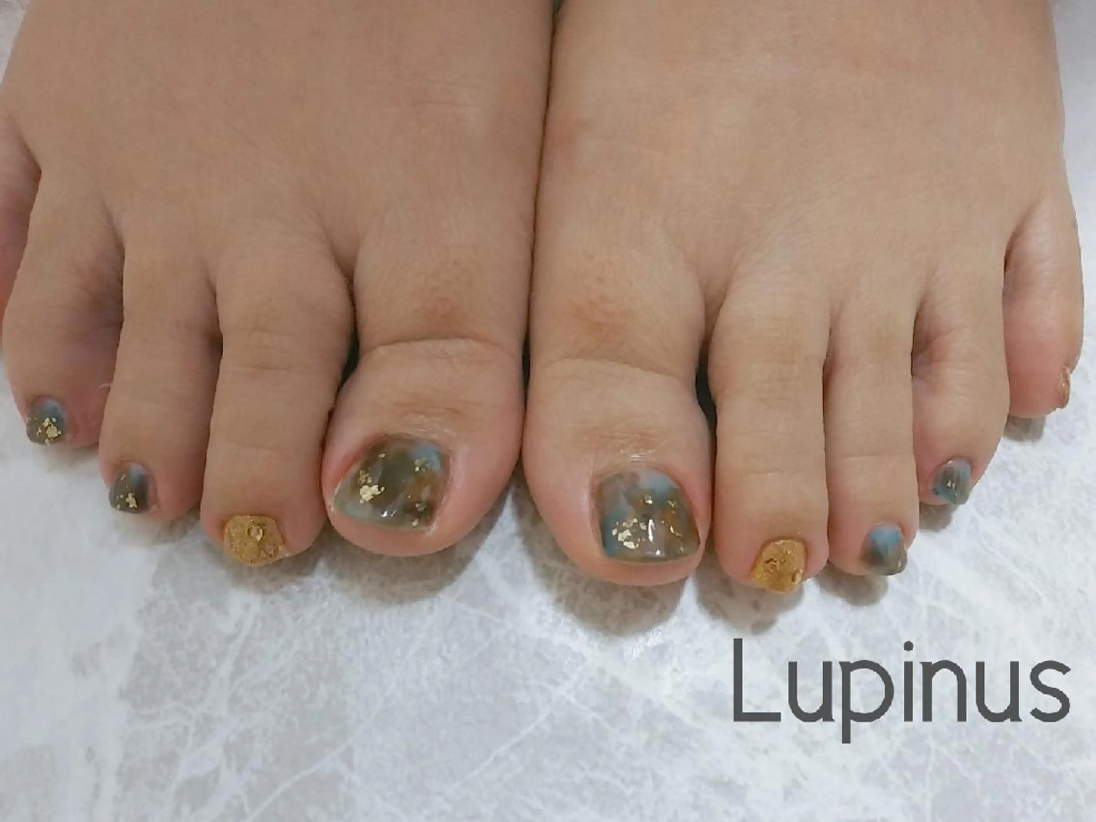 ネイル ブルー ニュアンスネイル Lupinus所属・Lupinus ルピナスのネイルデザイン