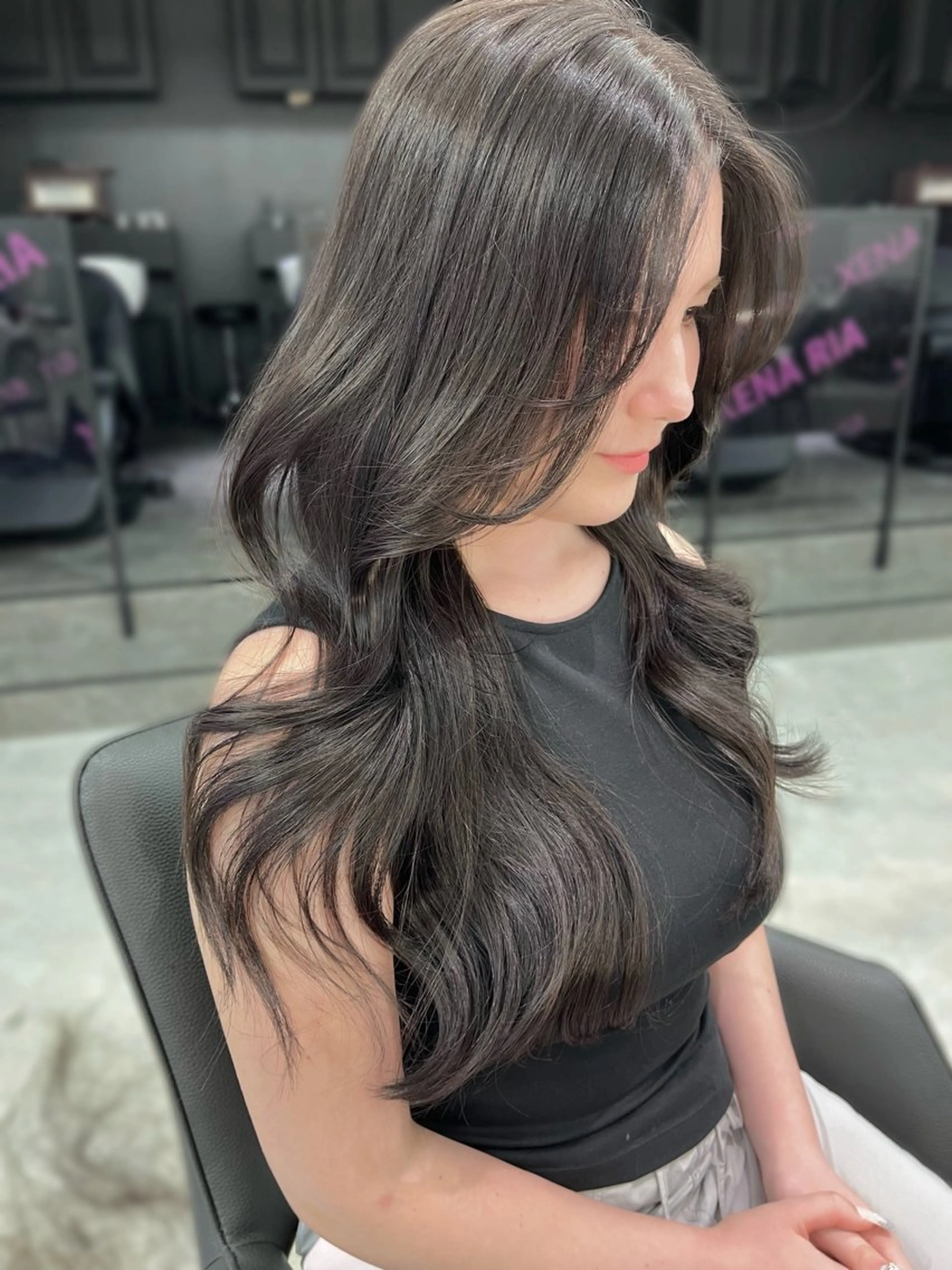 ロング カラー 透明感カラー グレージュ レイヤーカット ワンホンヘア Kaho🤍レイヤー ※女性限定のヘアスタイル