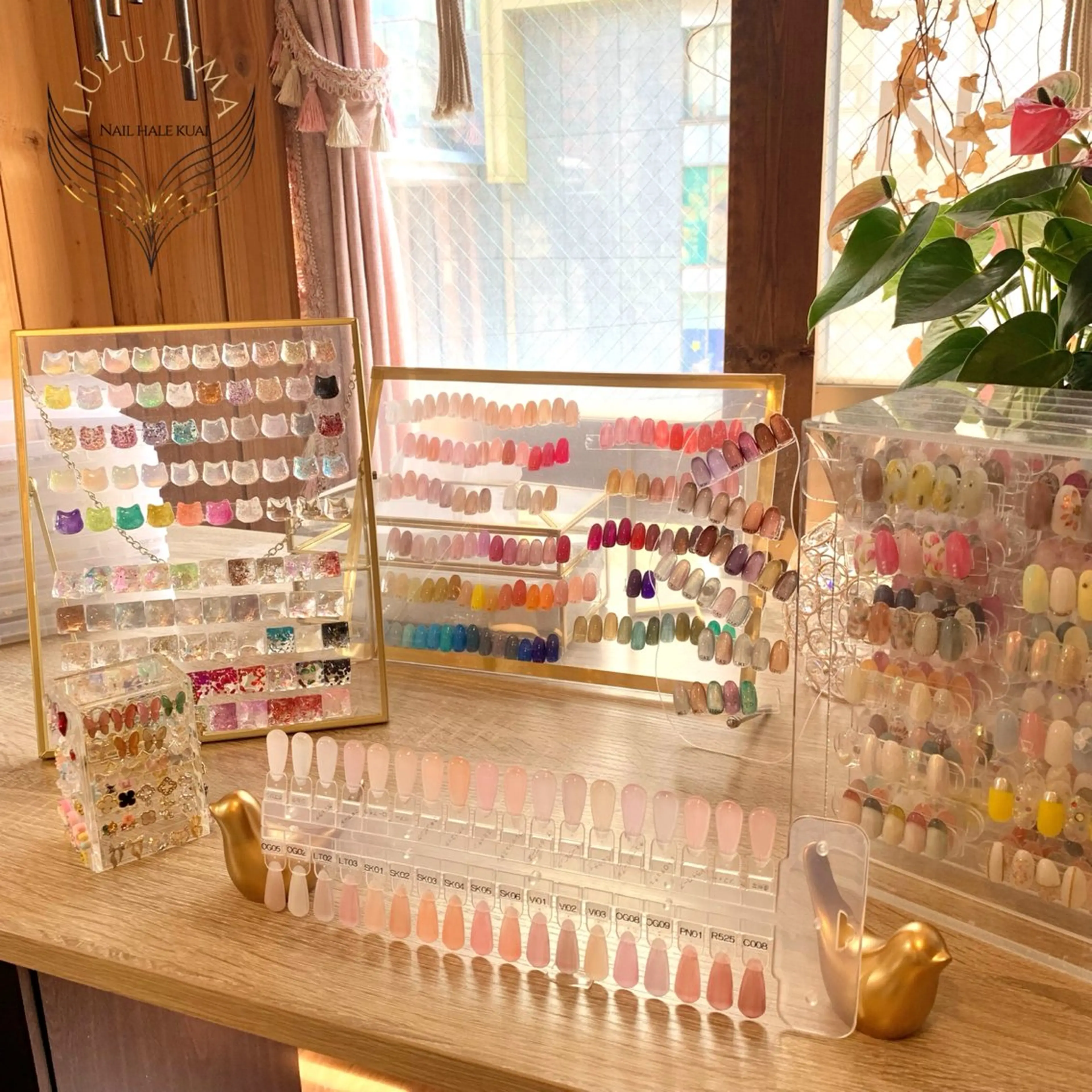 LULU LIMAのネイルデザイン