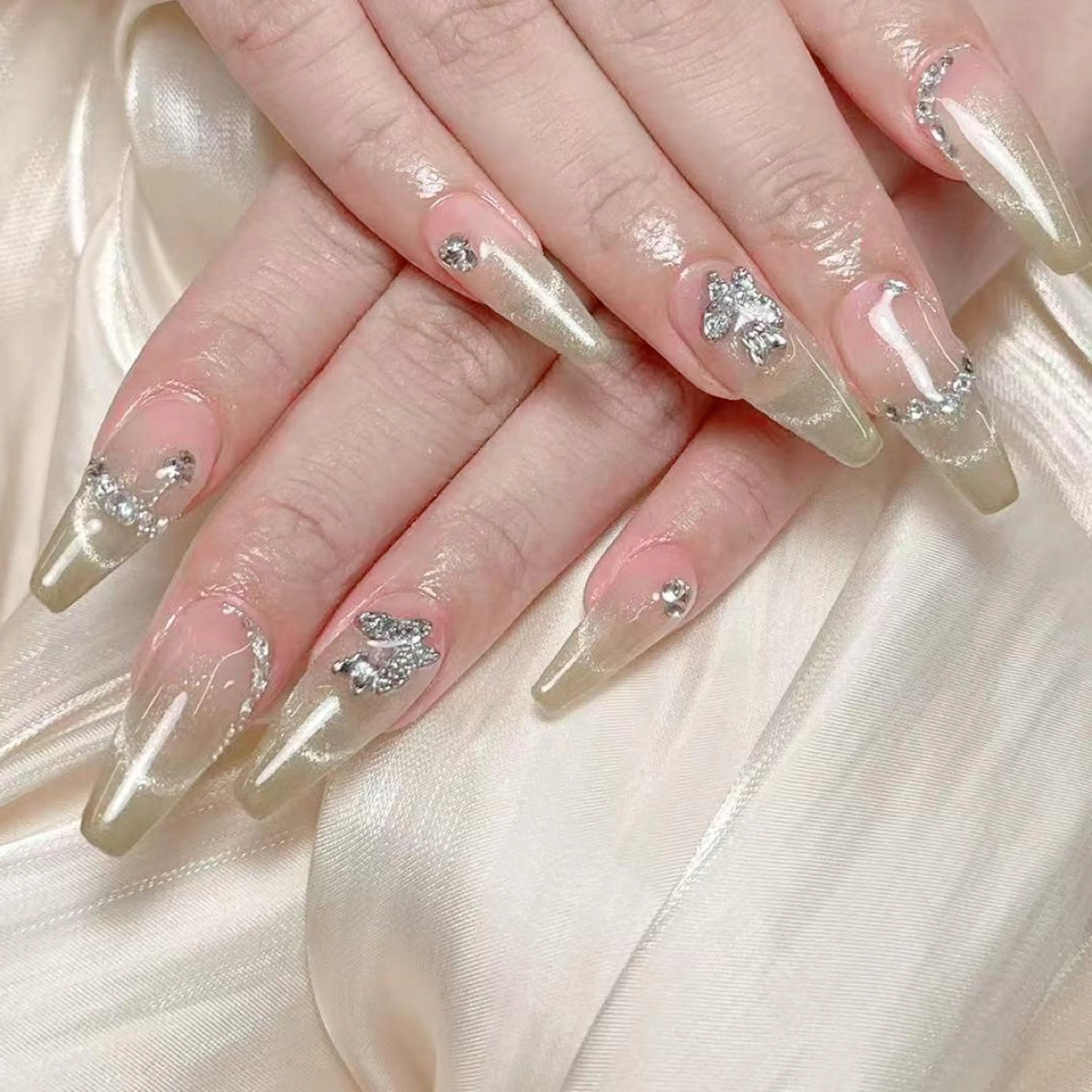 ネイル queens nailsalonのネイルデザイン