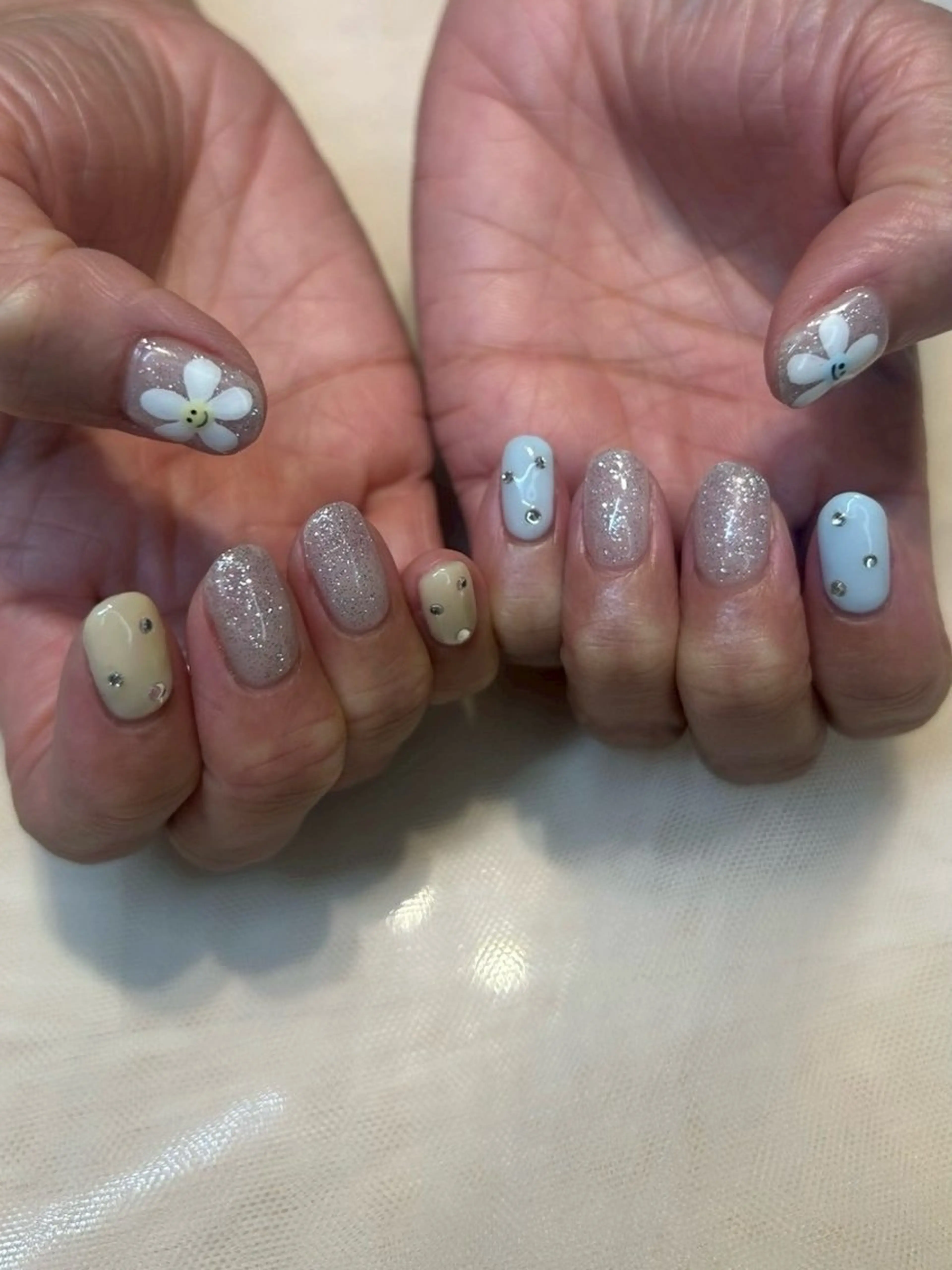 ミディアム ハンドネイル Nbibi nail salonのネイルデザイン