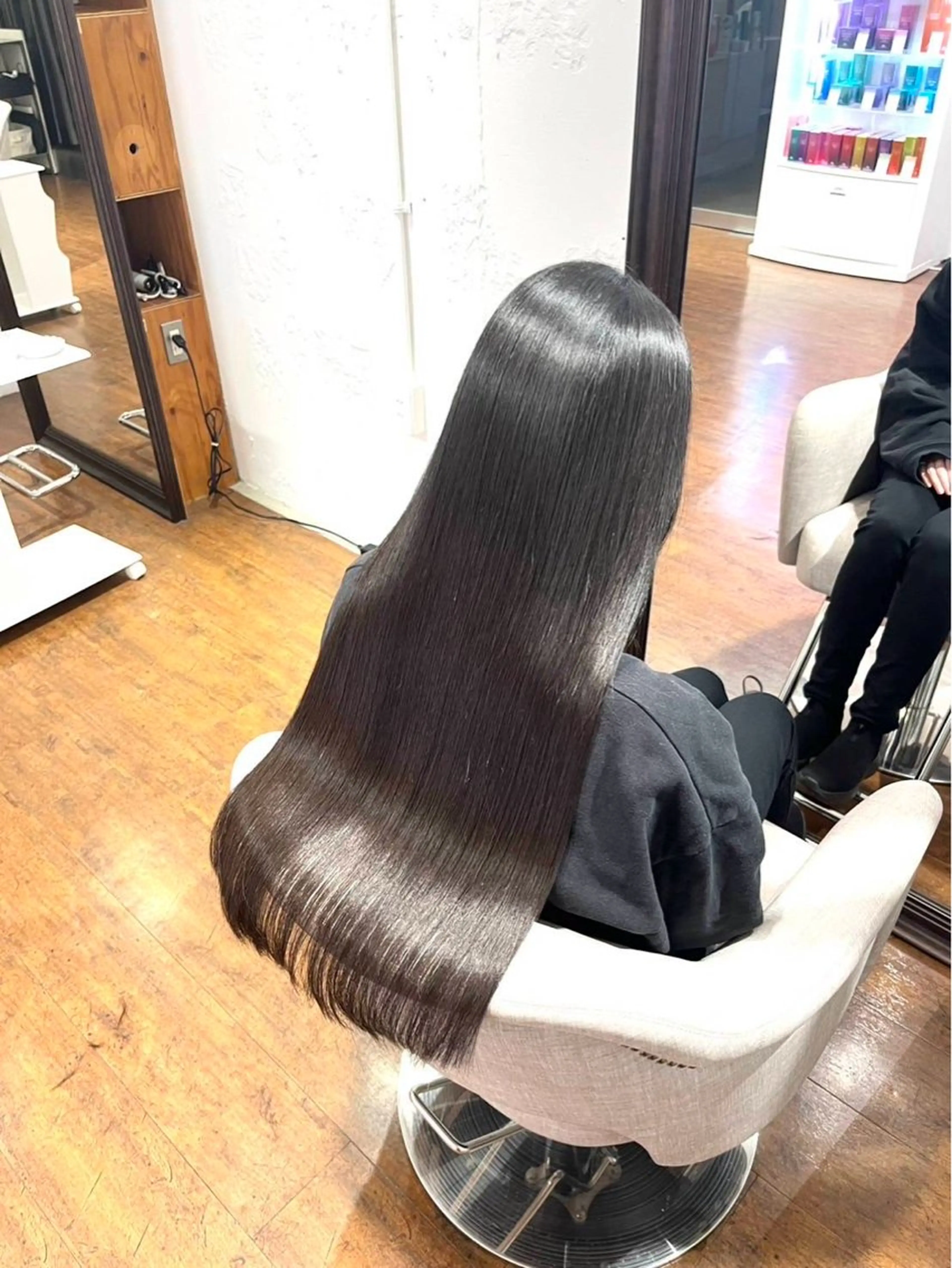 ロング 𩵋住 佳帆のヘアスタイル