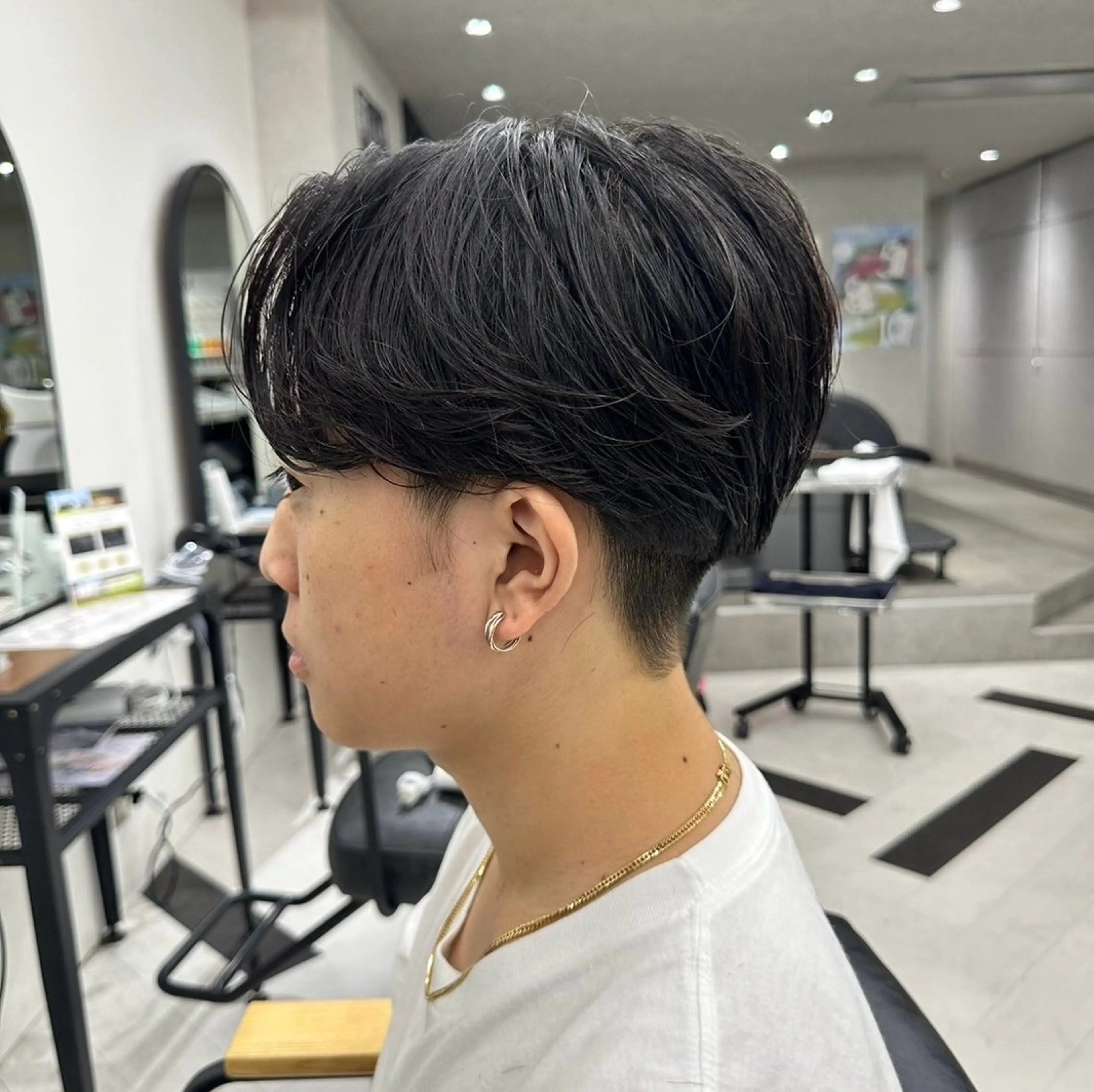 メンズ センターパート マッシュ メンズパーマ スペインカール メンズツイストパーマ ちょめ/八王子 ZEST emuのヘアスタイル