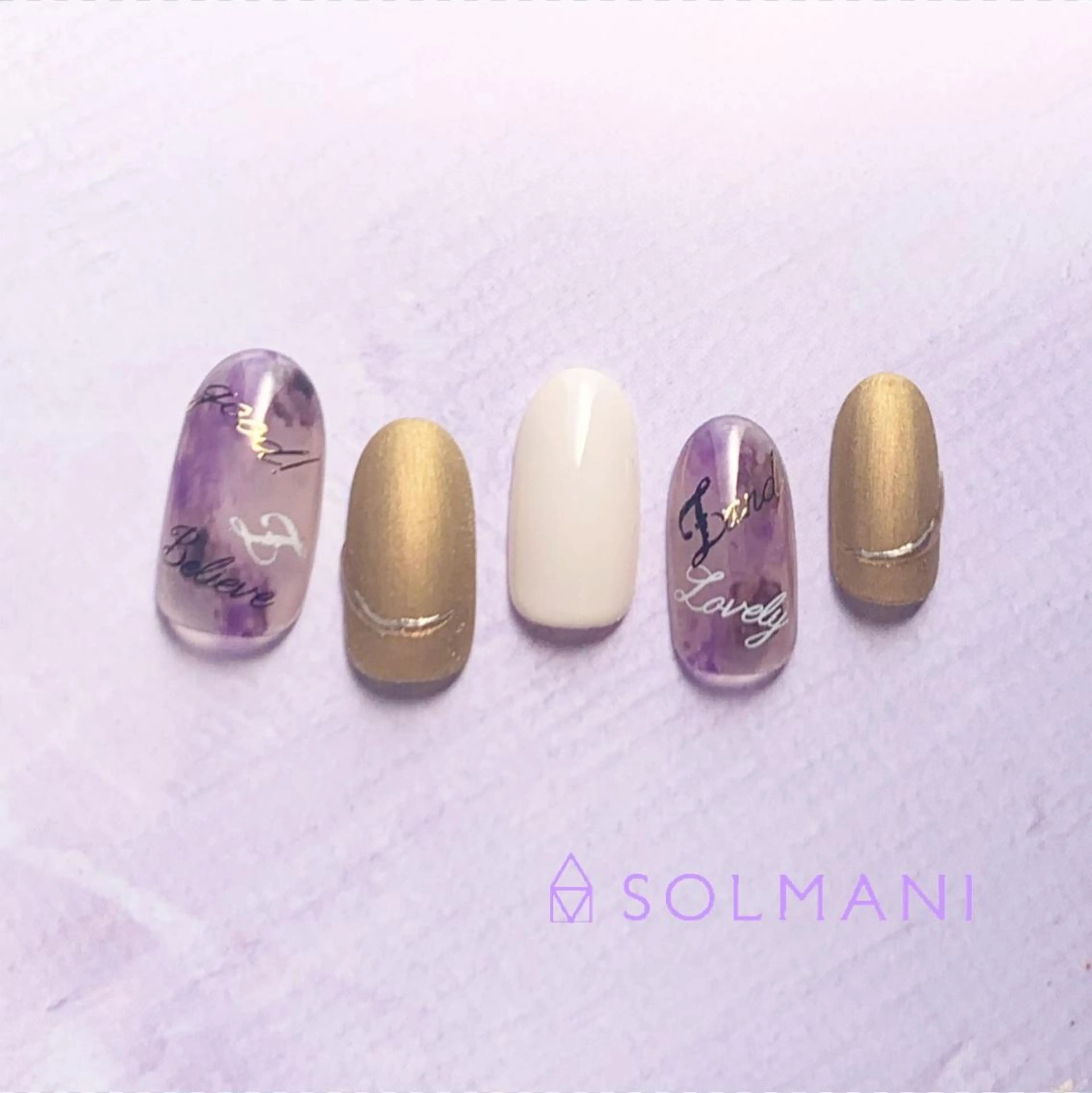 ネイル ニュアンスネイル SOLMANI 予約担当のネイルデザイン