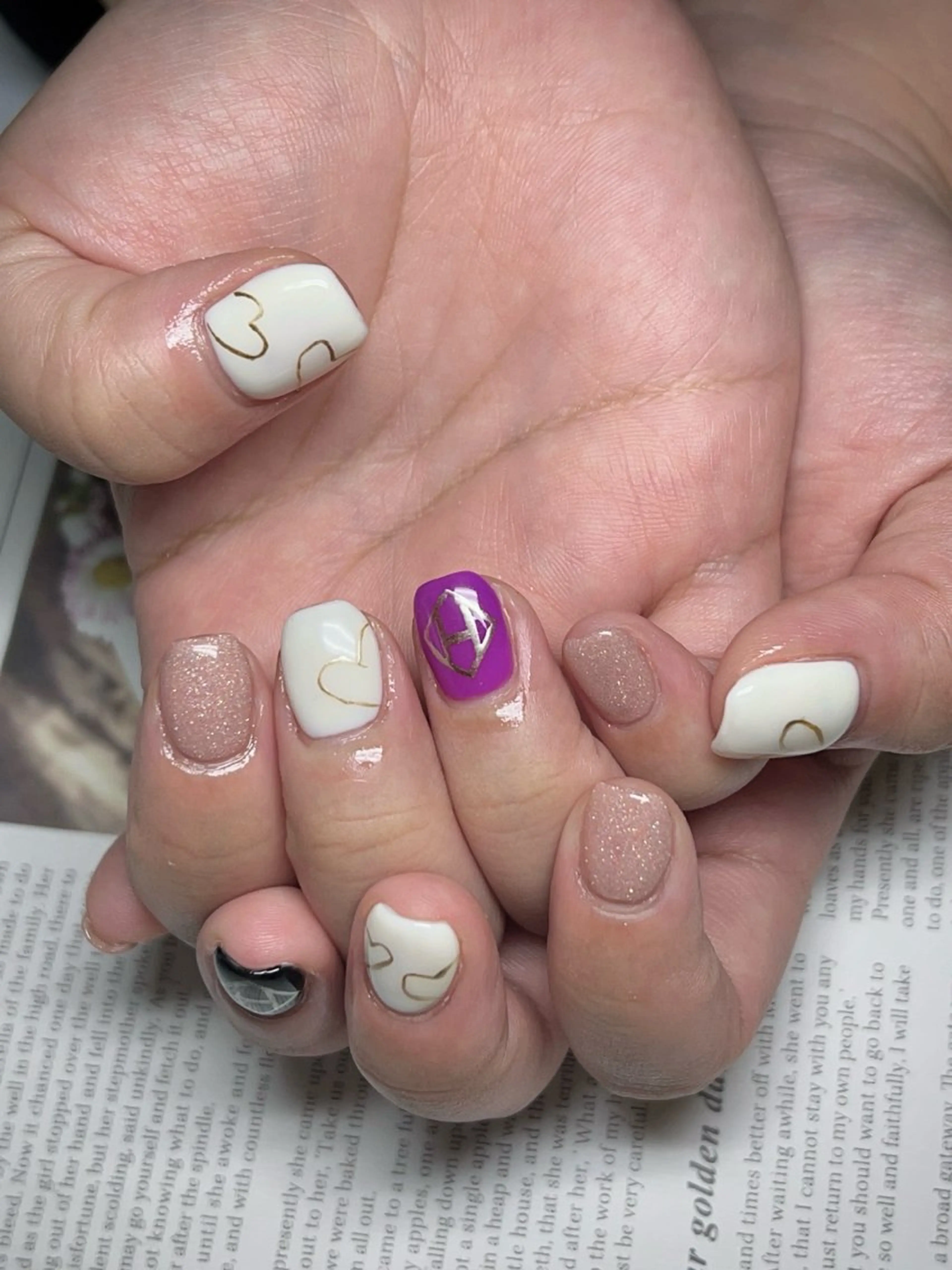 ネイル ハンドネイル ハンドケア Rarity ネイルサロン所属・Rarity ネイルサロンのネイルデザイン