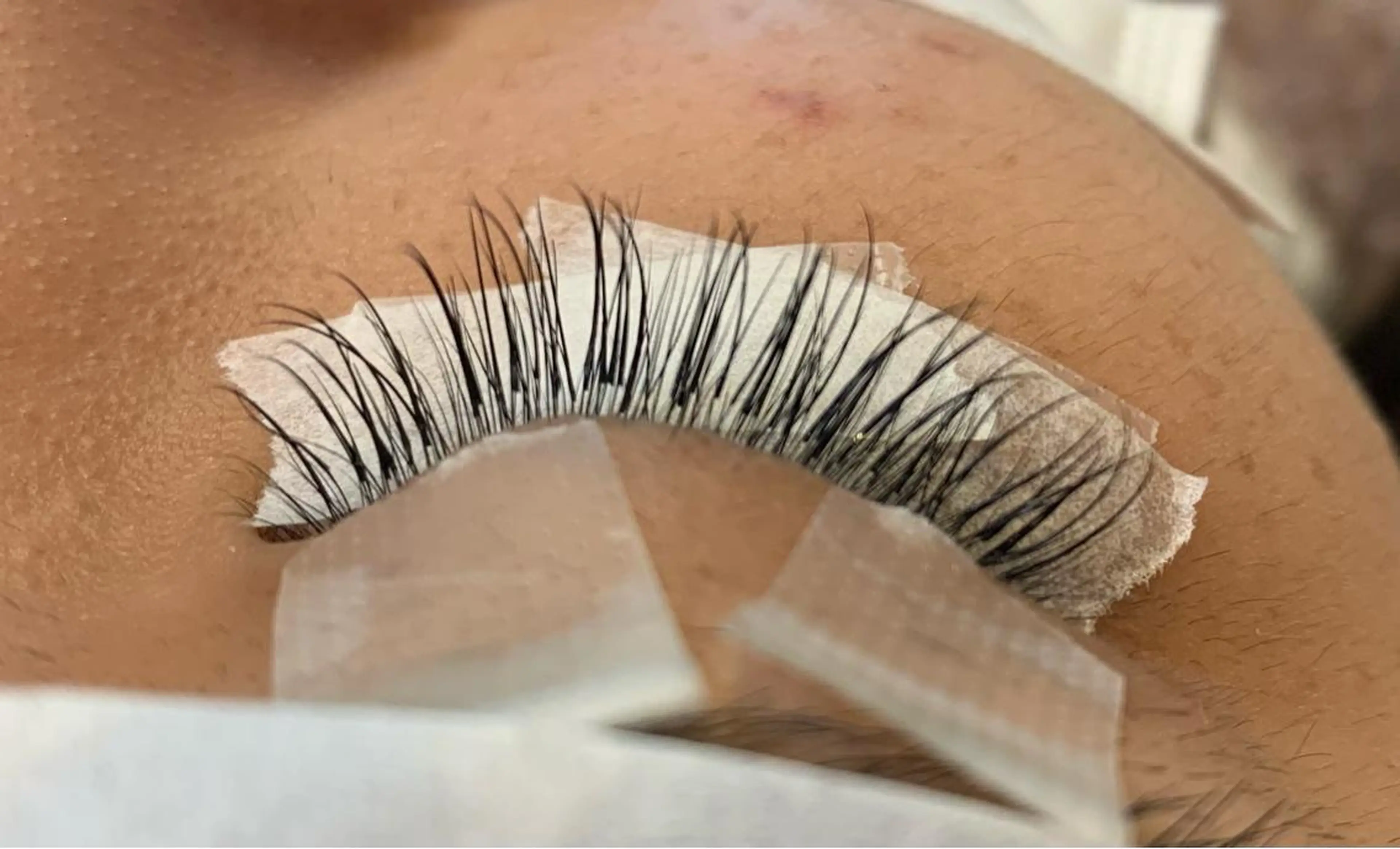 マツエク・マツパ ナチュラル セーブル 卜部 かりんの眉毛・アイブロウイメージ