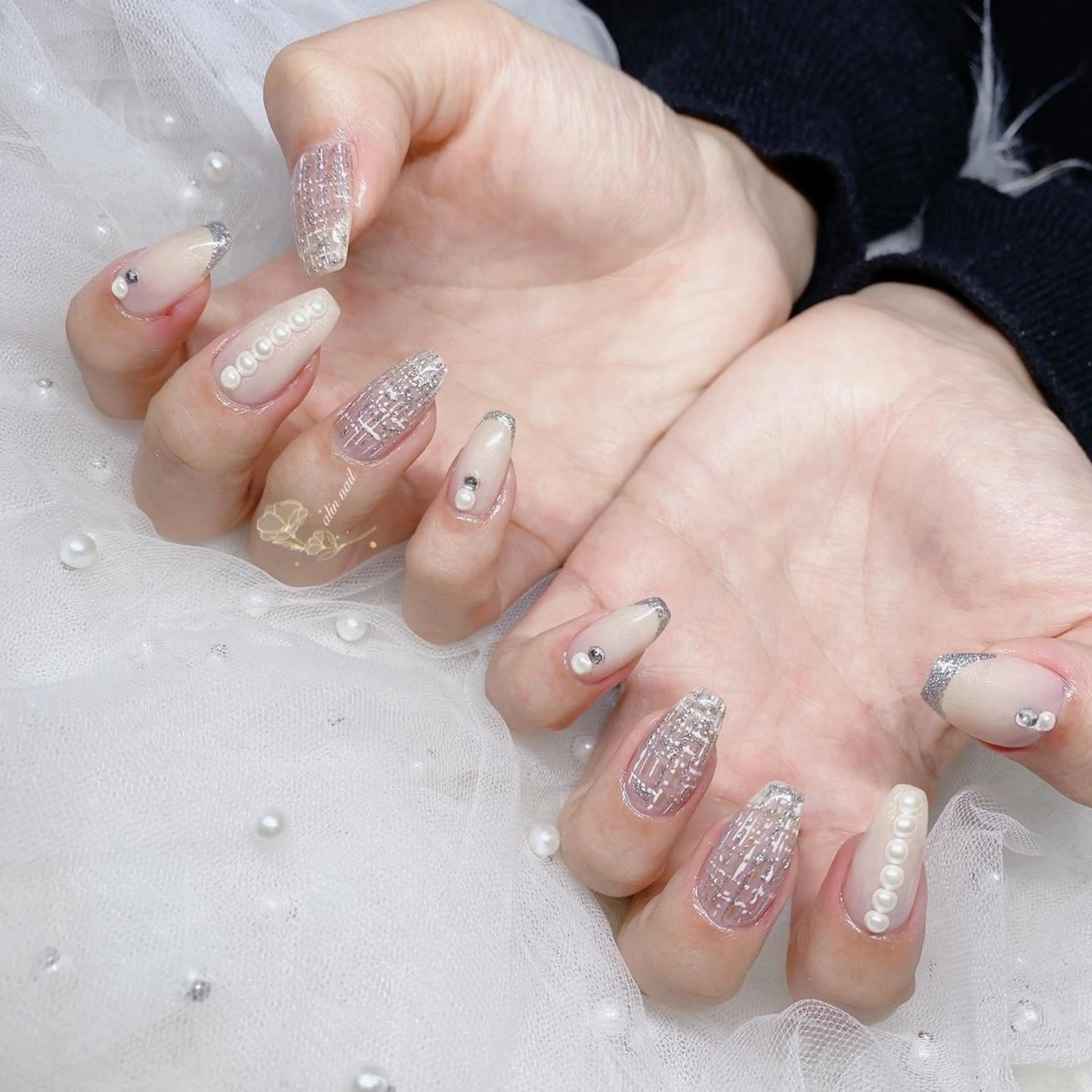 ネイル 持ち込み ネイルサロン 9Carats神田のネイルデザイン