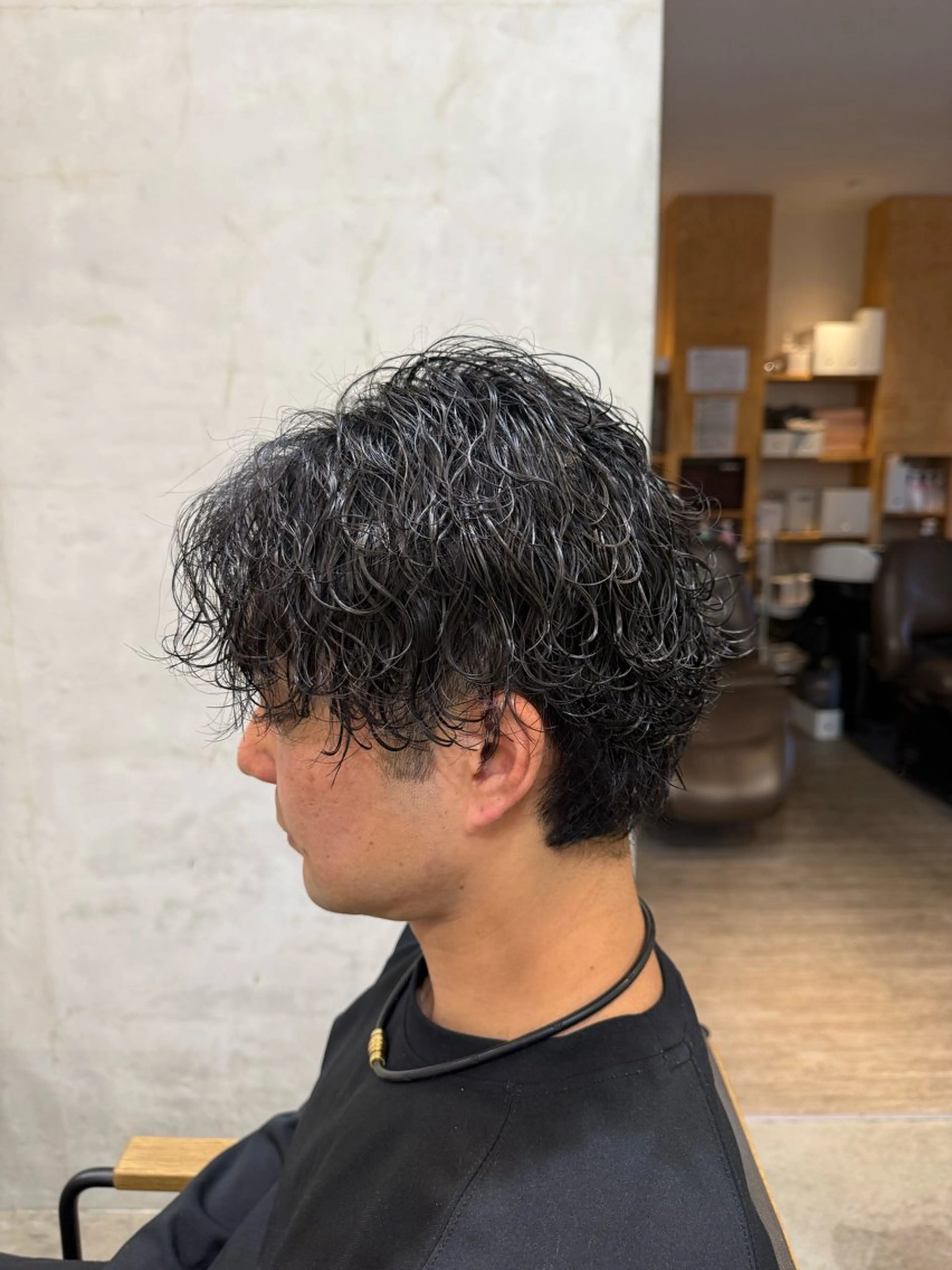 ショート パーマ メンズ メンズパーマ ツイストスパイラルパーマ 波巻きパーマ メンズウルフカット ウルフカット men's quru.所属・🔥KOSEI🔥 メンズパーマ特化のヘアスタイル