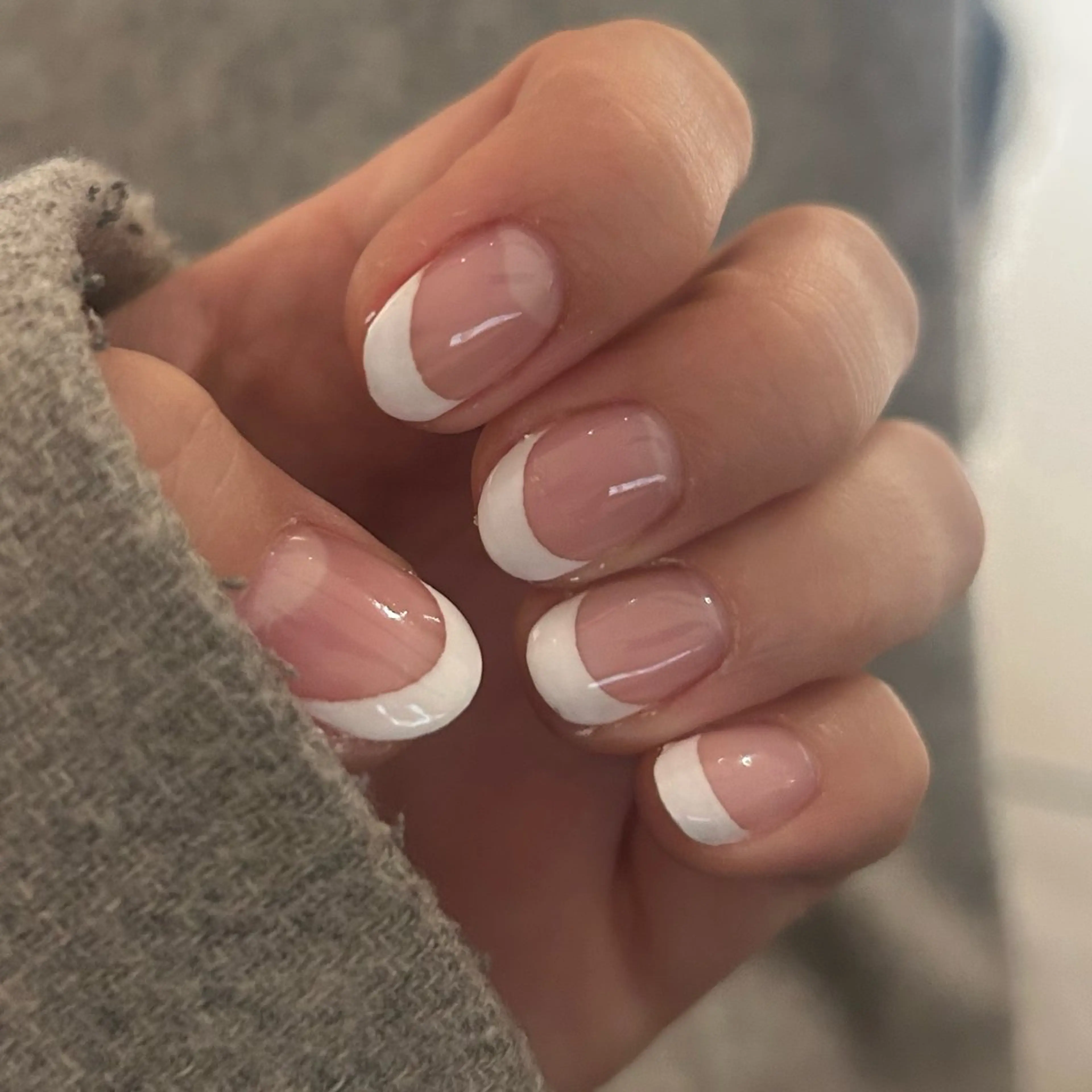 ネイル フレンチネイル ハンドネイル GO TODAY シェアサロン 表参道Colore店所属・nailmum jijiのネイルデザイン