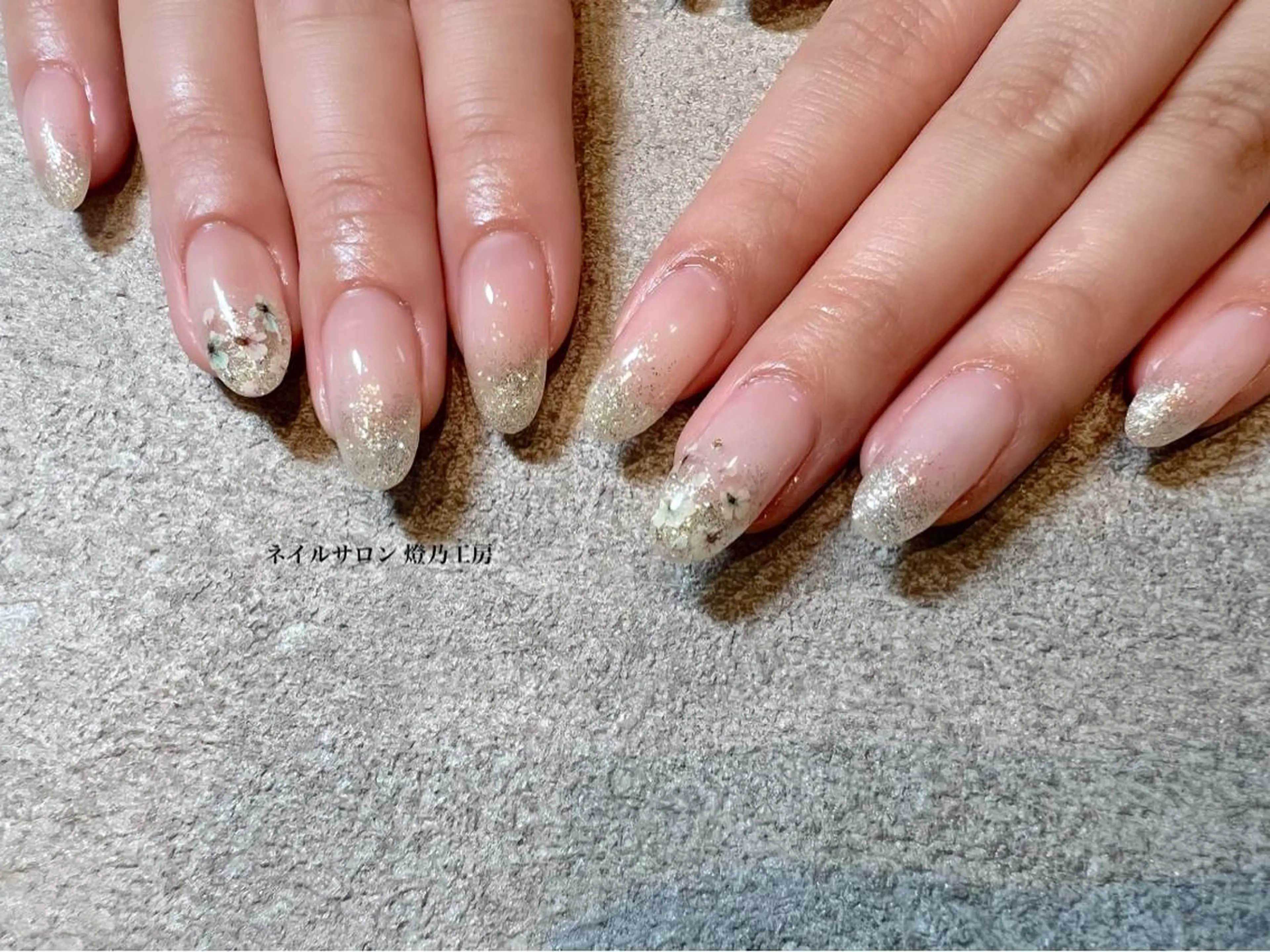 ネイル 伊藤 美里のネイルデザイン