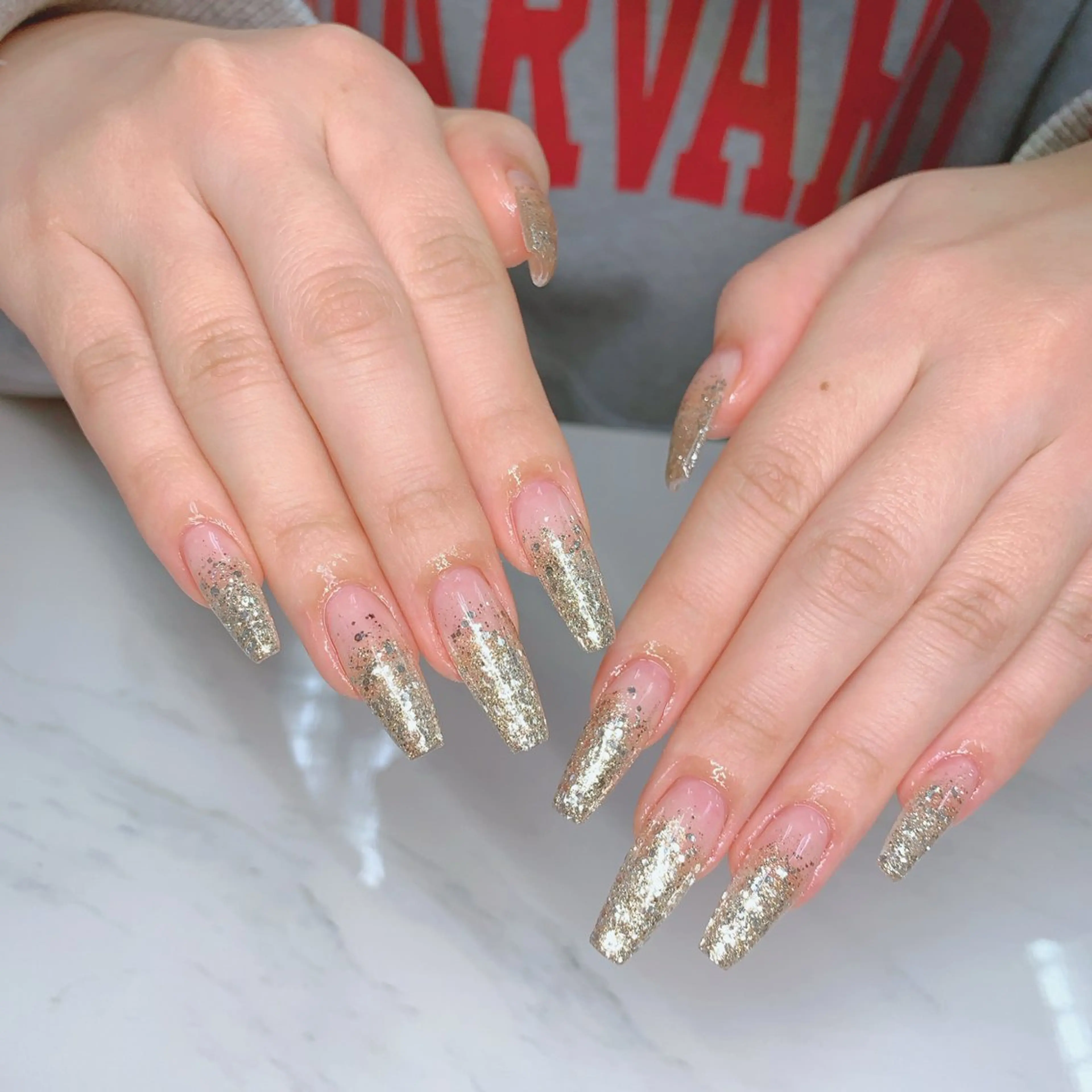 ネイル オーロラネイル 長さ出し フットネイル ジェルネイル キラキラネイル インフィニティ ネイルサロンのネイルデザイン