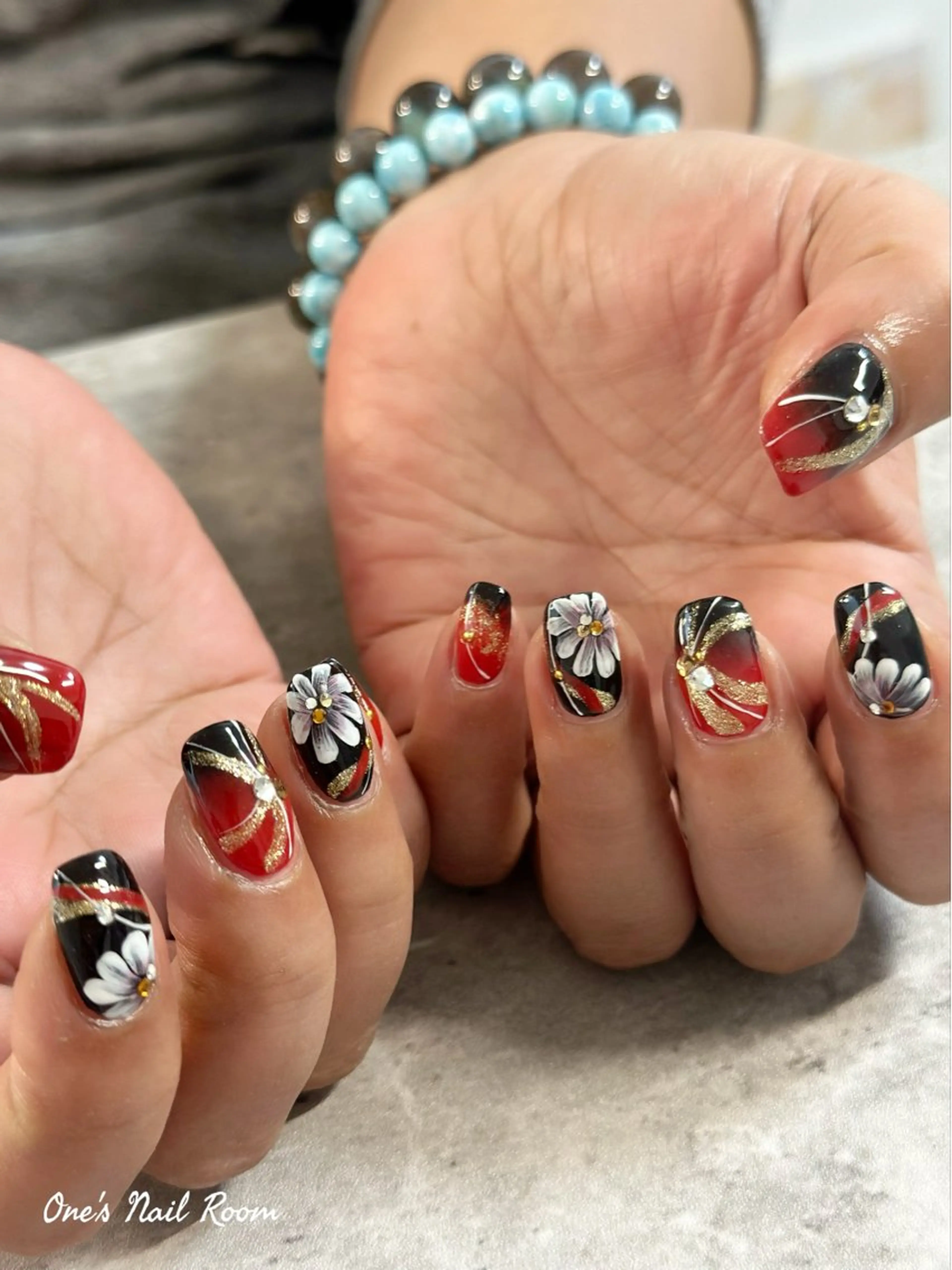 ネイル ハンドネイル One's Nail Roomのネイルデザイン