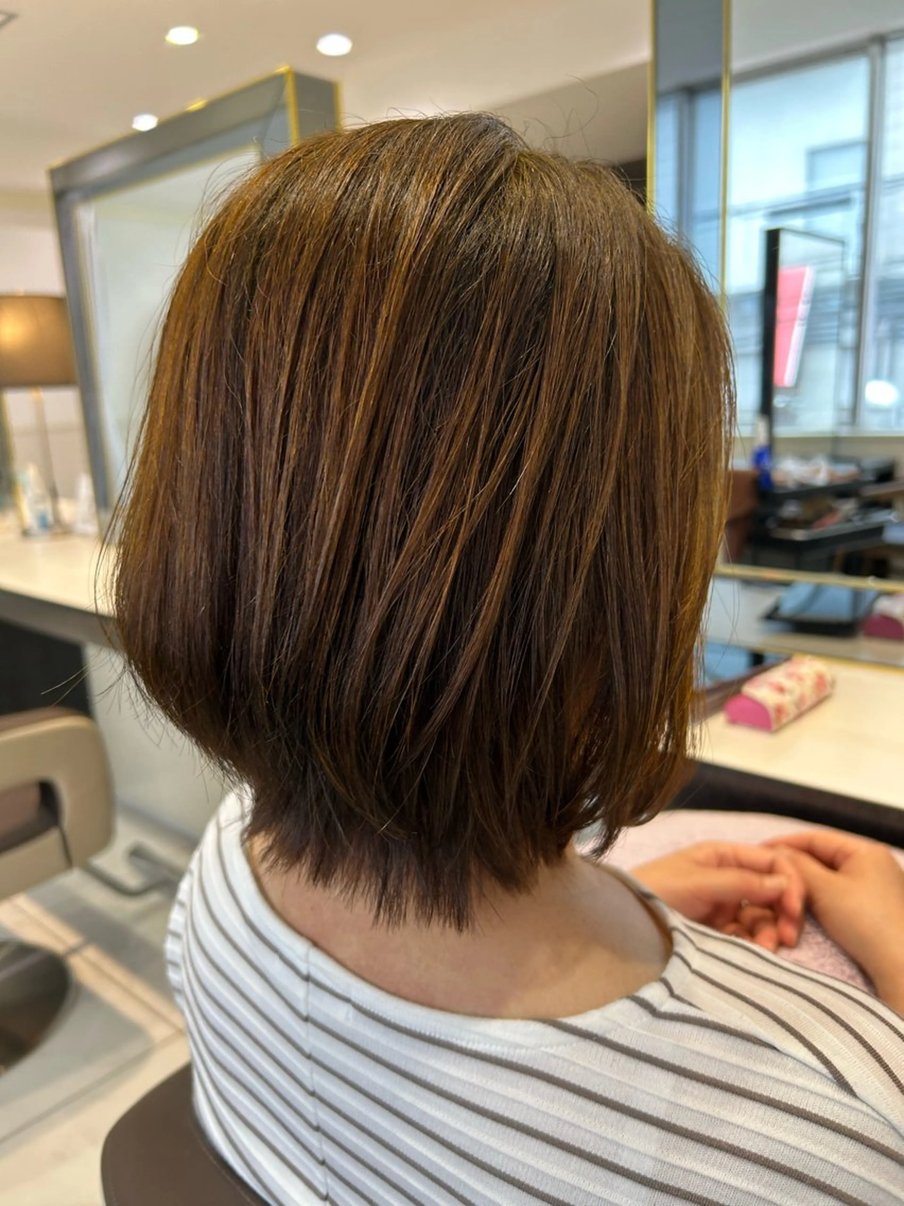 ⭐️ダメージ軽減　艶、イノアカラー(オイルカラー)＋トリートメント＋ブロー＋シャンプーの写真