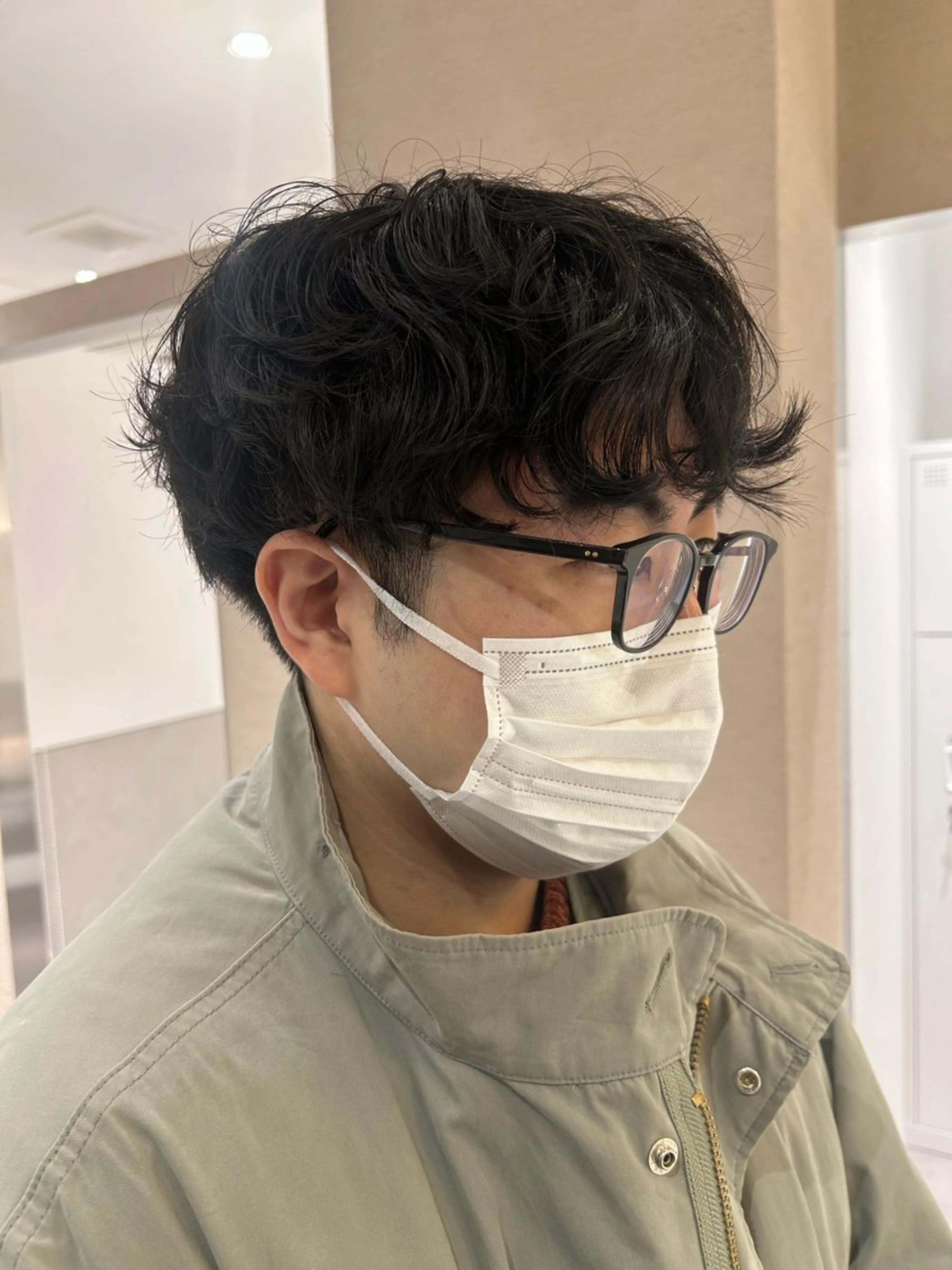 ショート パーマ スパイラルパーマ カット パーマ SALOWIN 新宿三丁目me+所属・レイヤー/ボブ/ 髪質改善/石井ハルカのヘアスタイル