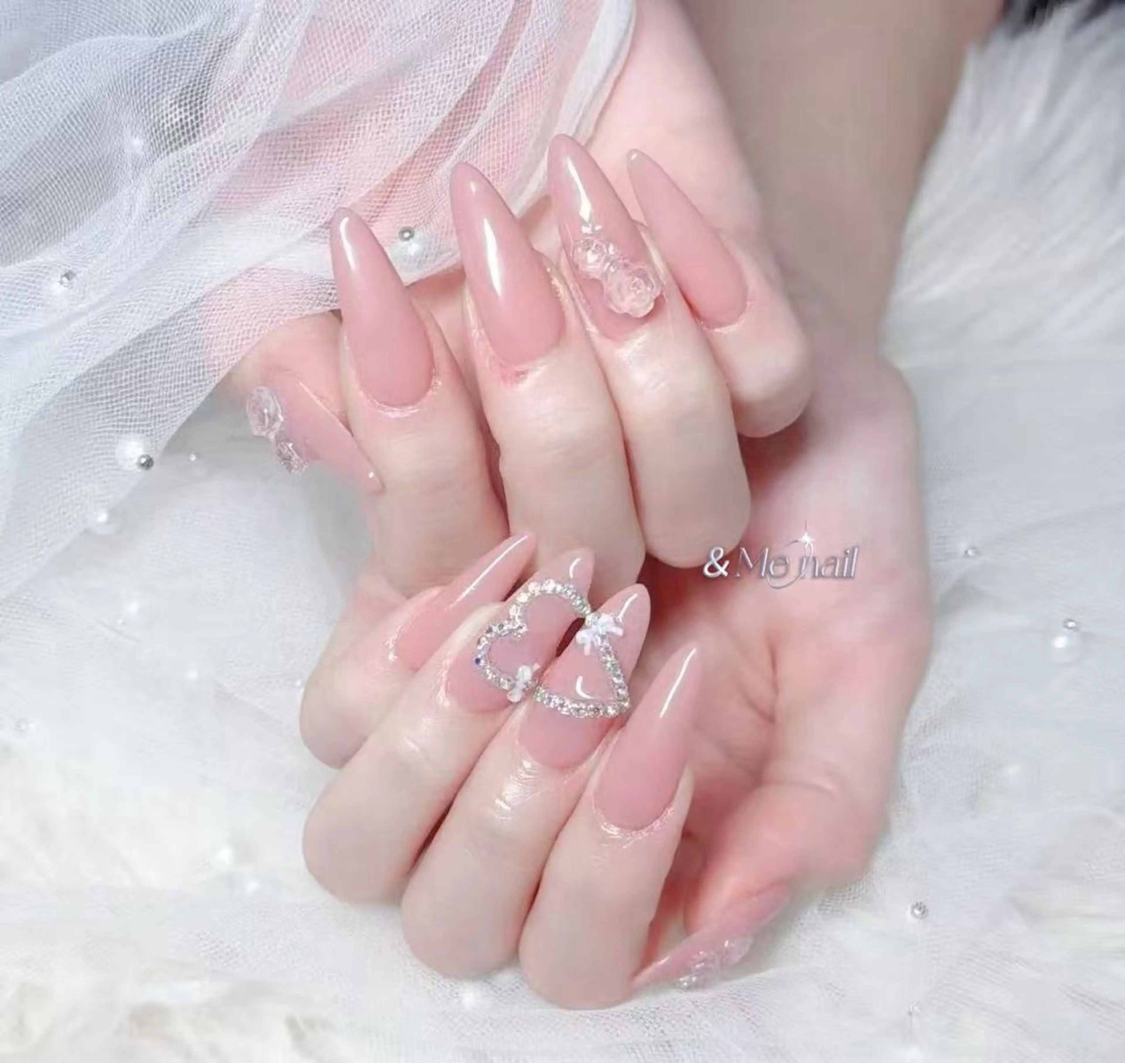 ネイル ハンドネイル &ME makiのネイルデザイン