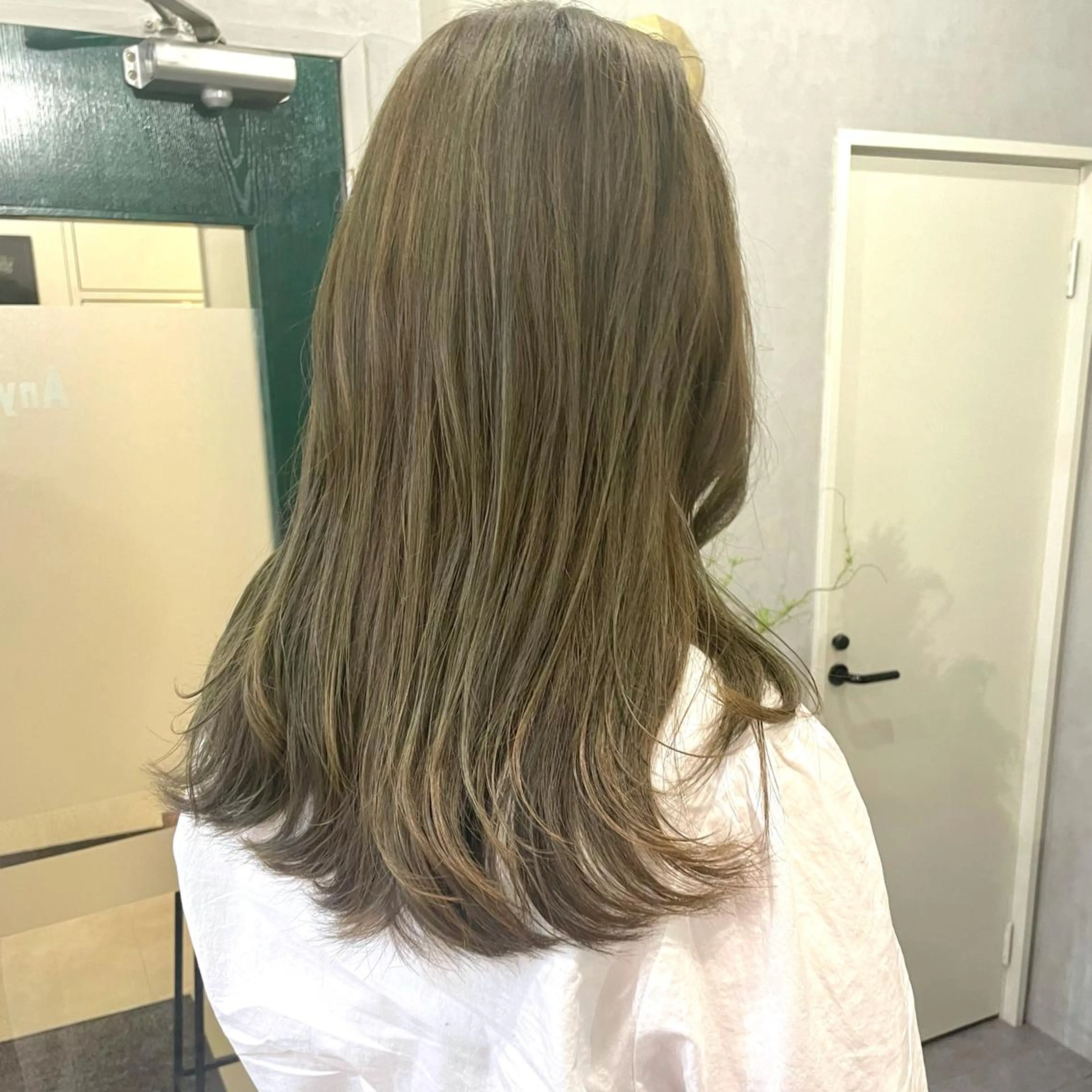 似合わせカット＋フルカラーの写真