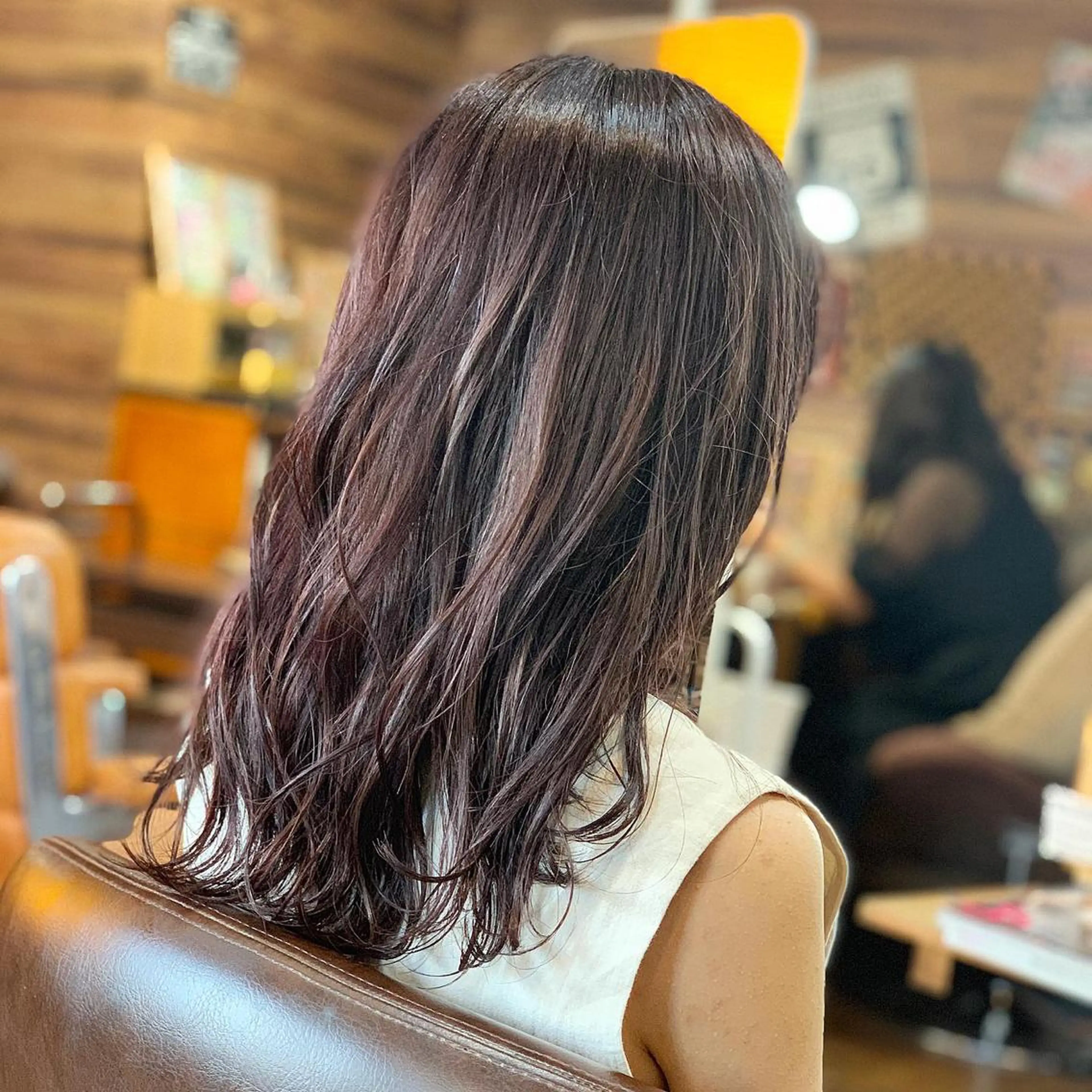 セミロング Eleanor 静岡店所属・川名 充✂️のヘアスタイル