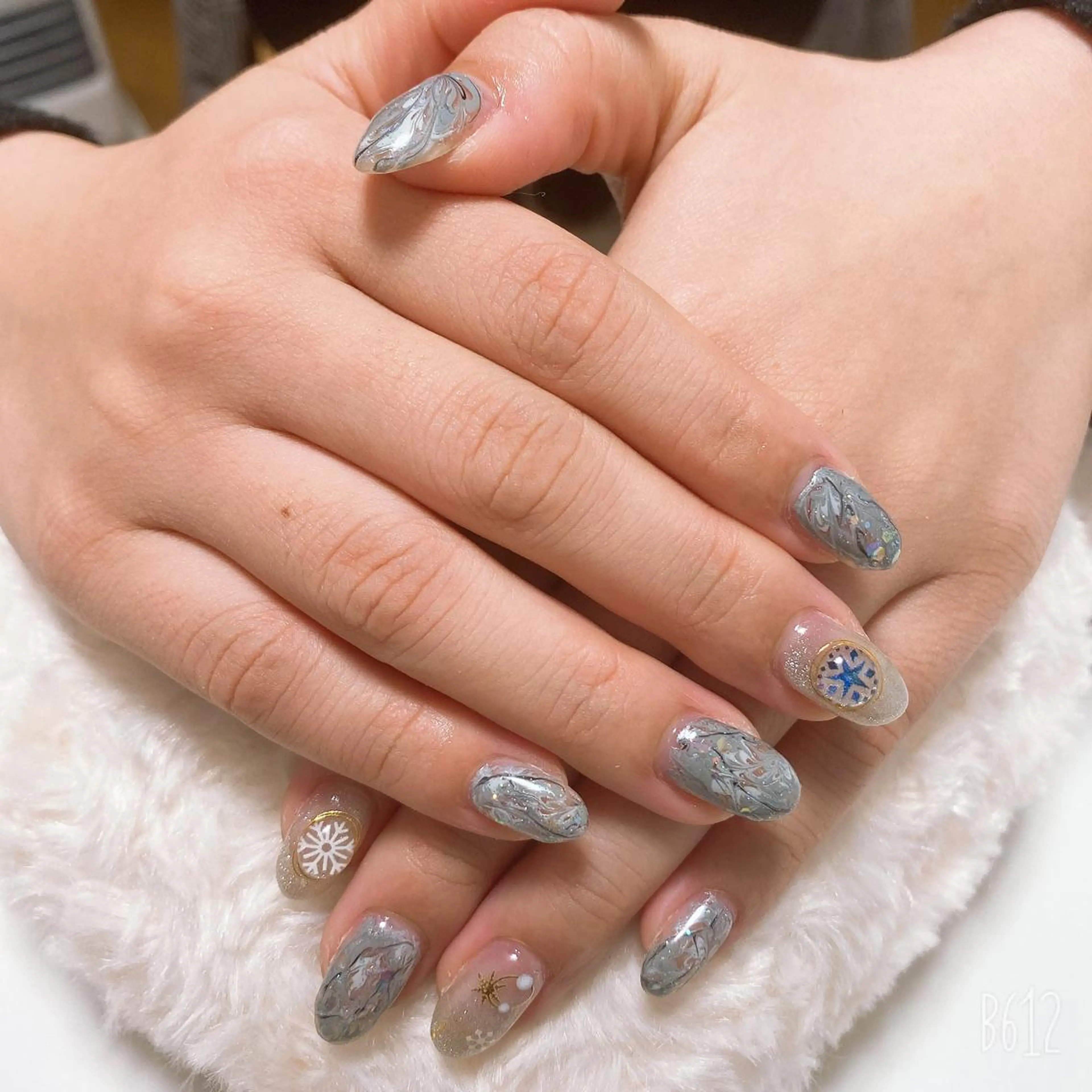 ネイル The Best Beauty受付担当のヘアスタイル