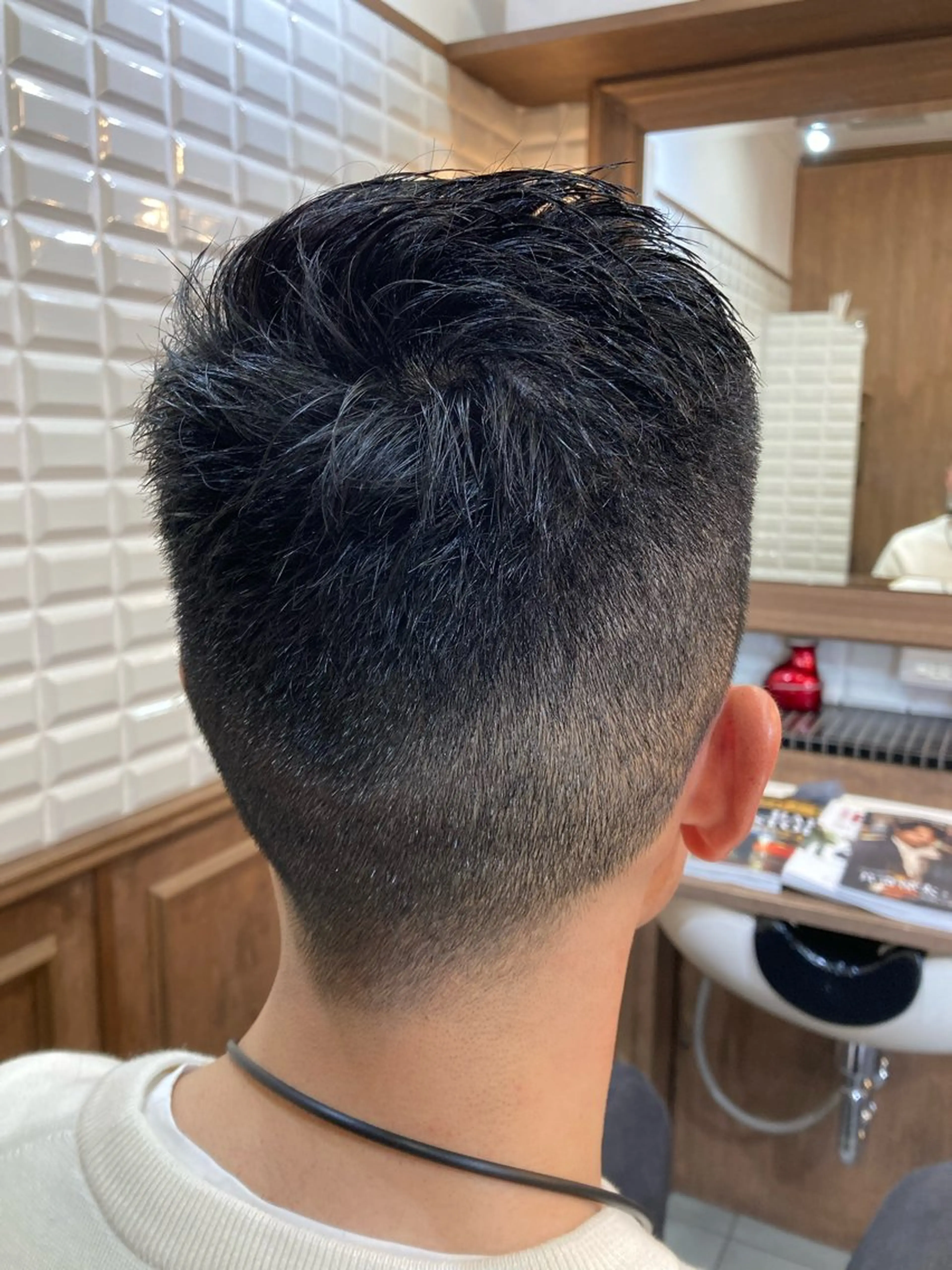 ショート メンズ モヒカン 刈り上げ カット トリートメント ルピナス中田店長 山口大地のヘアスタイル