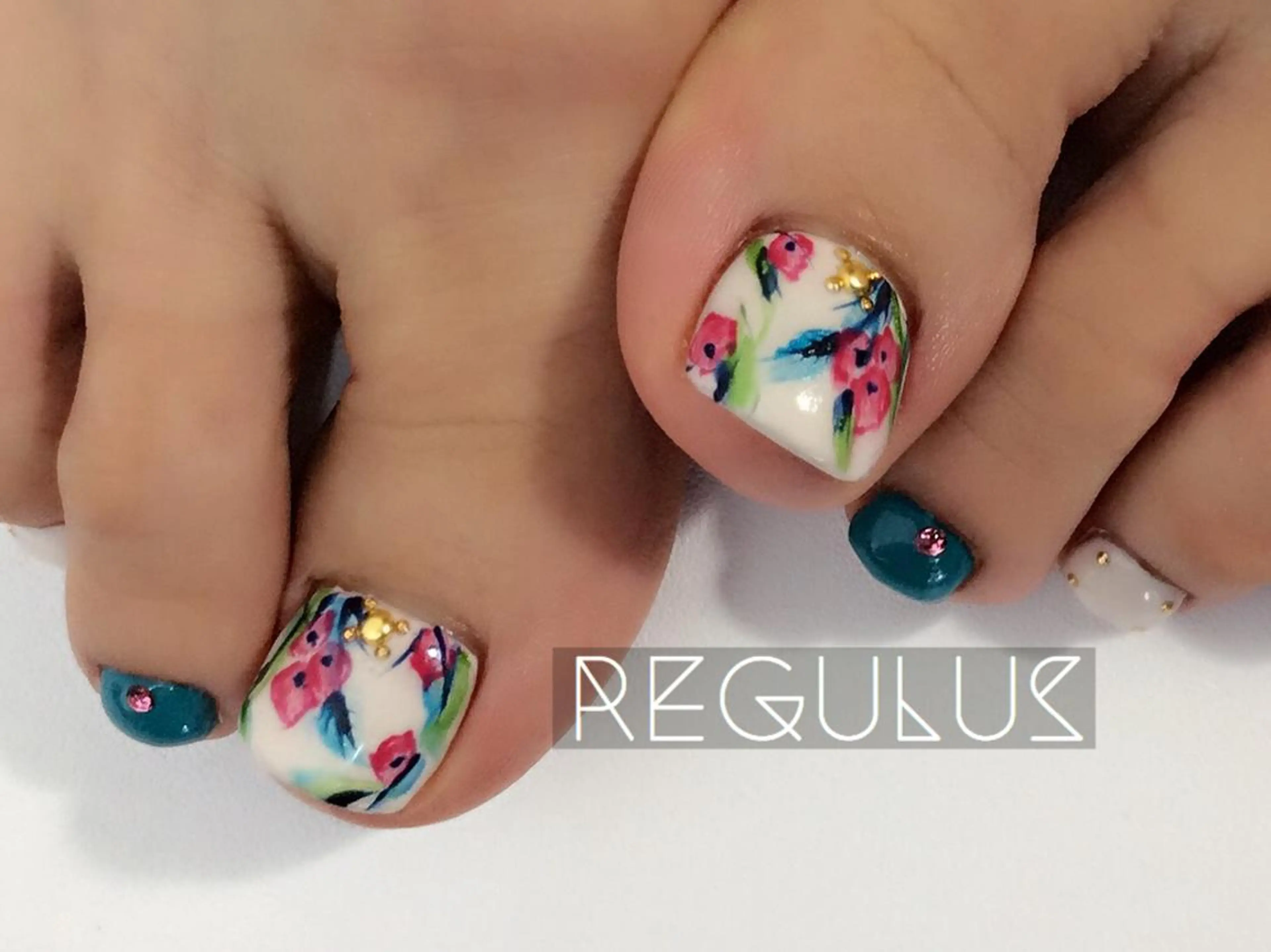 ネイル アートネイル 持ち込み Regulus 西川のネイルデザイン