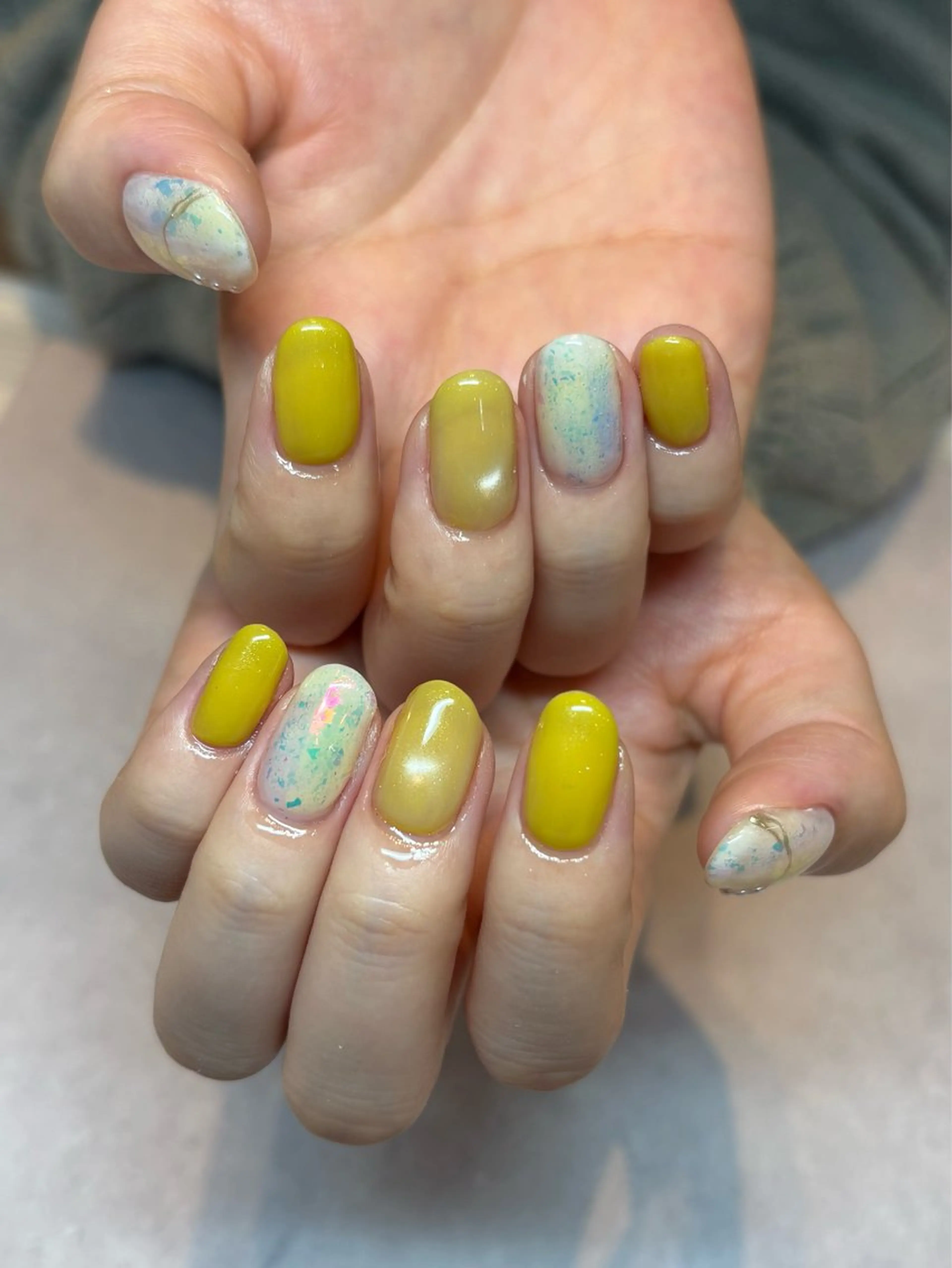 ネイル 黄色 🌟Nailist Ako🌟のネイルデザイン