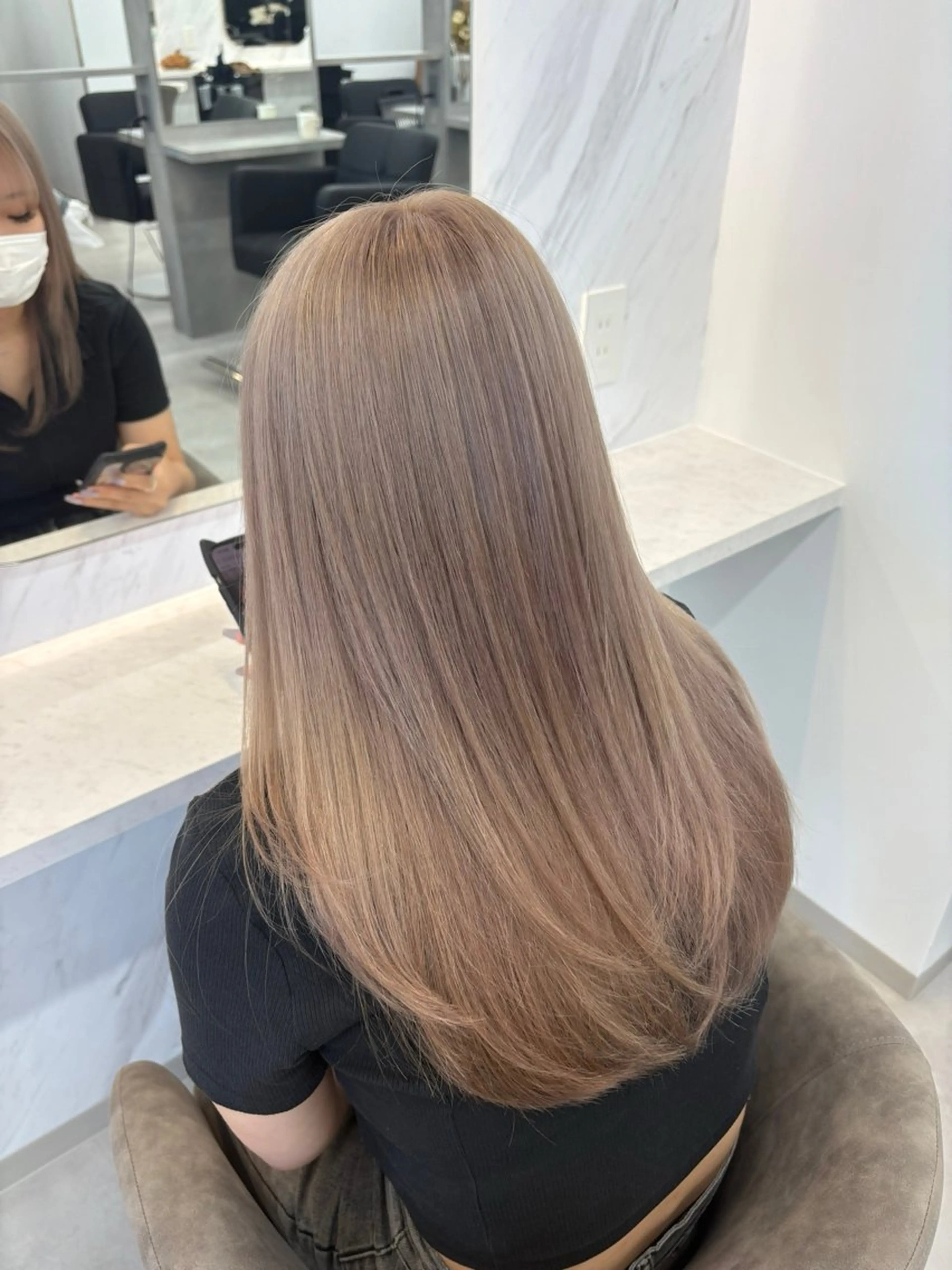 ロング ヘアカラー トリートメント Lapis所属・韓国レイヤーカット/ AIRIのヘアスタイル