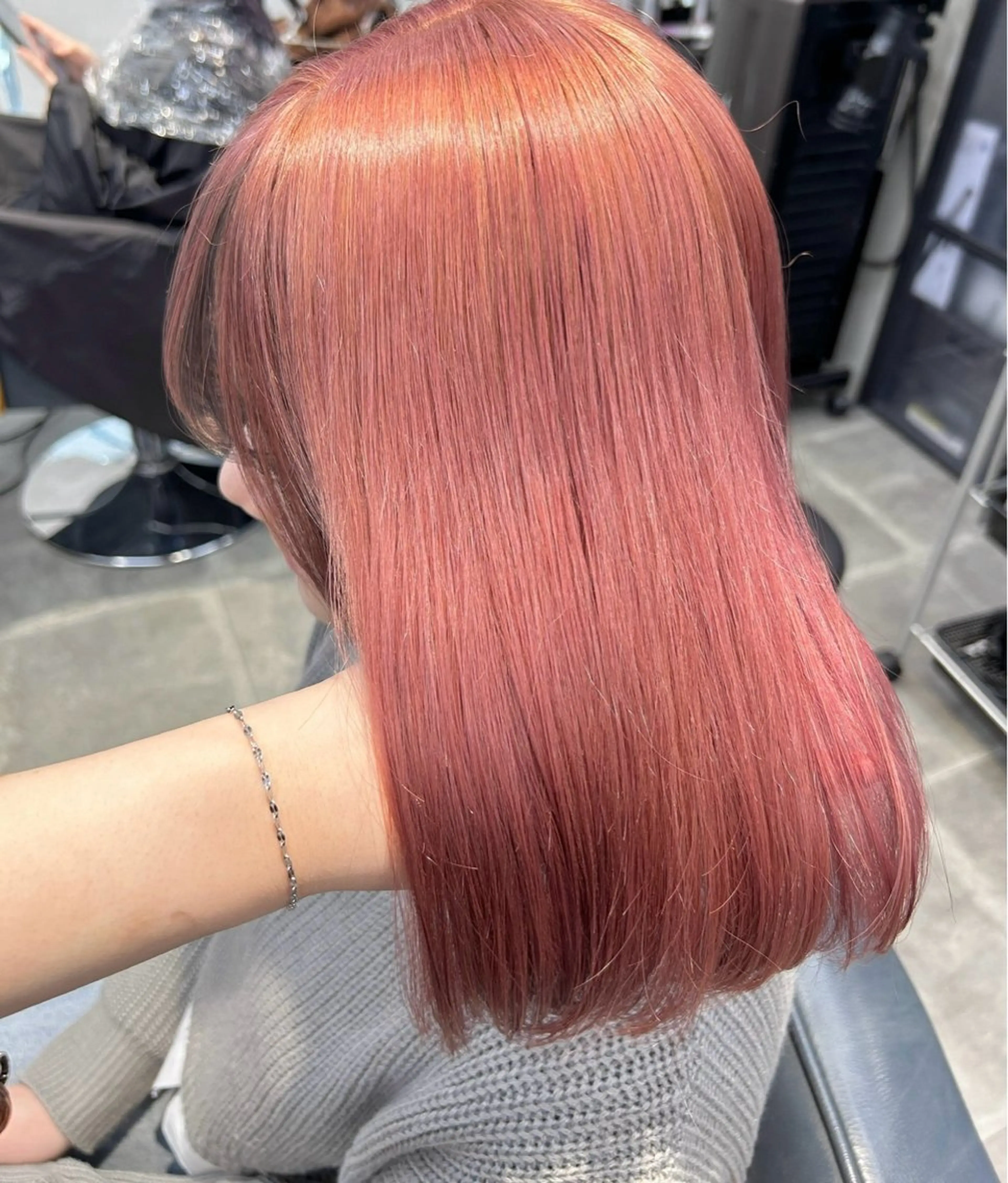 ミディアム カラー newi梅田🫧韓国 ヘア🫧sakiのヘアスタイル