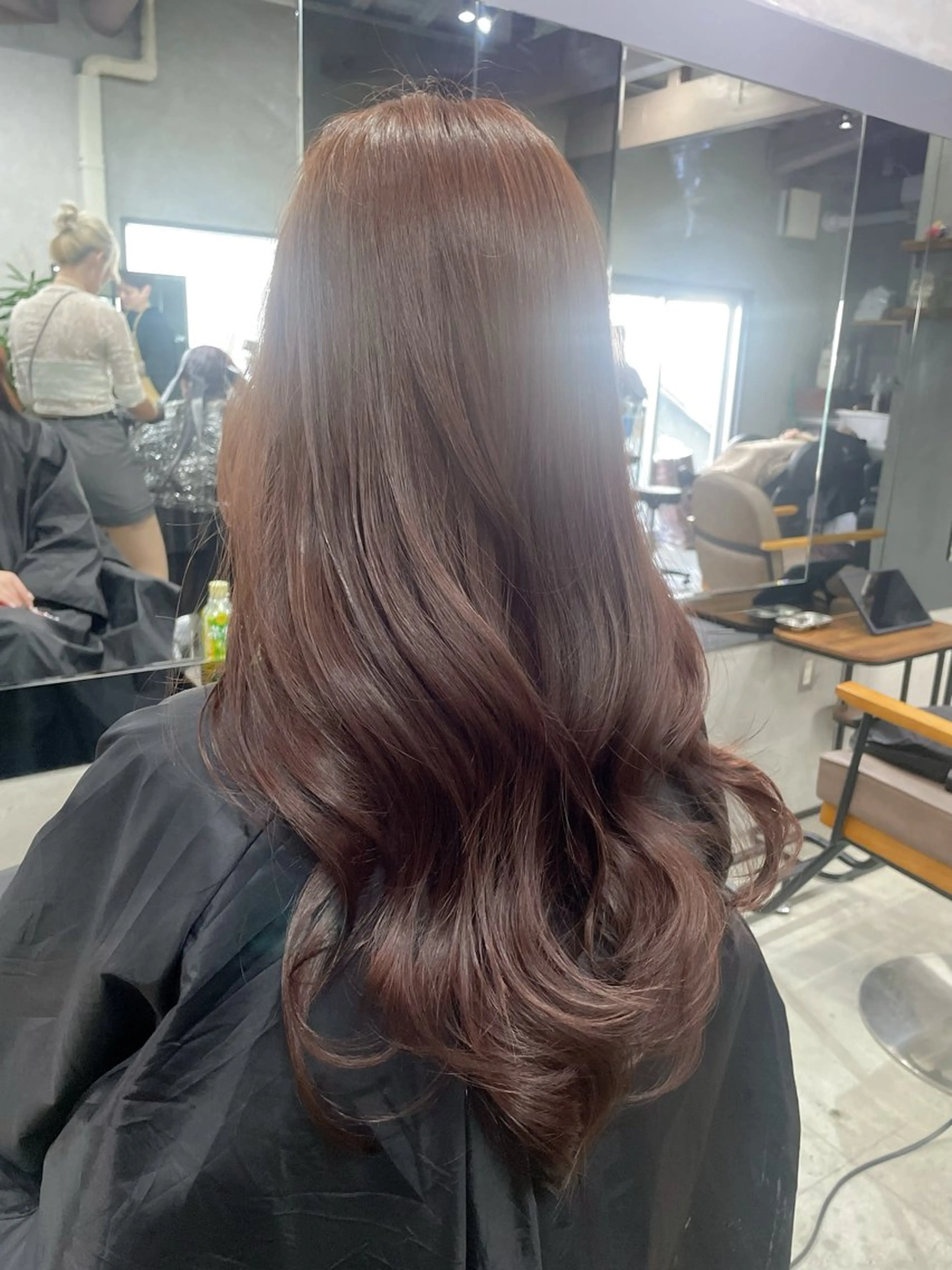 カラー ベージュカラー ピンクカラー ピンクベージュ AIRI layer cut hairのヘアスタイル