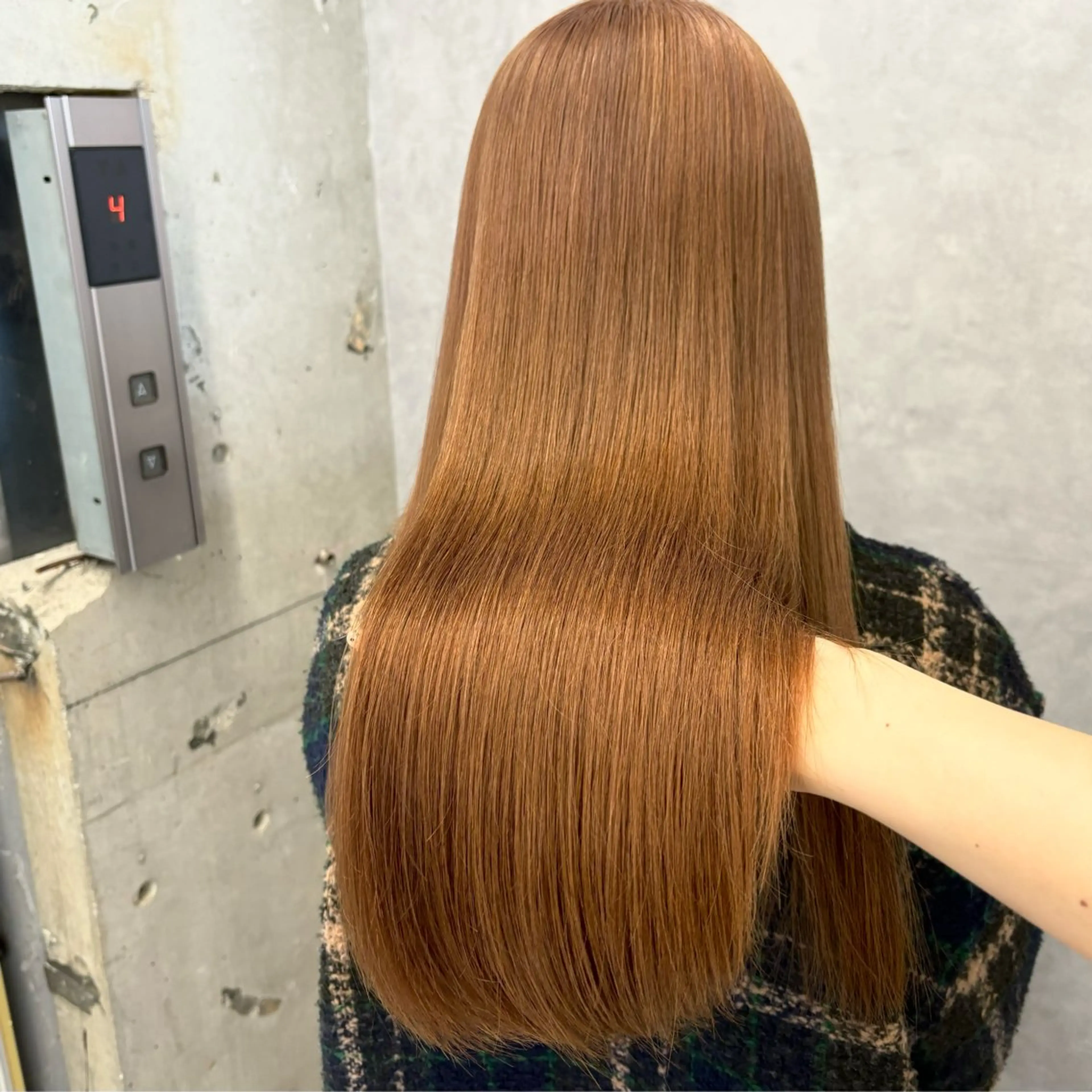 ロング カラー ヘアカラー トリートメント NUMBER_ ユイナのヘアスタイル