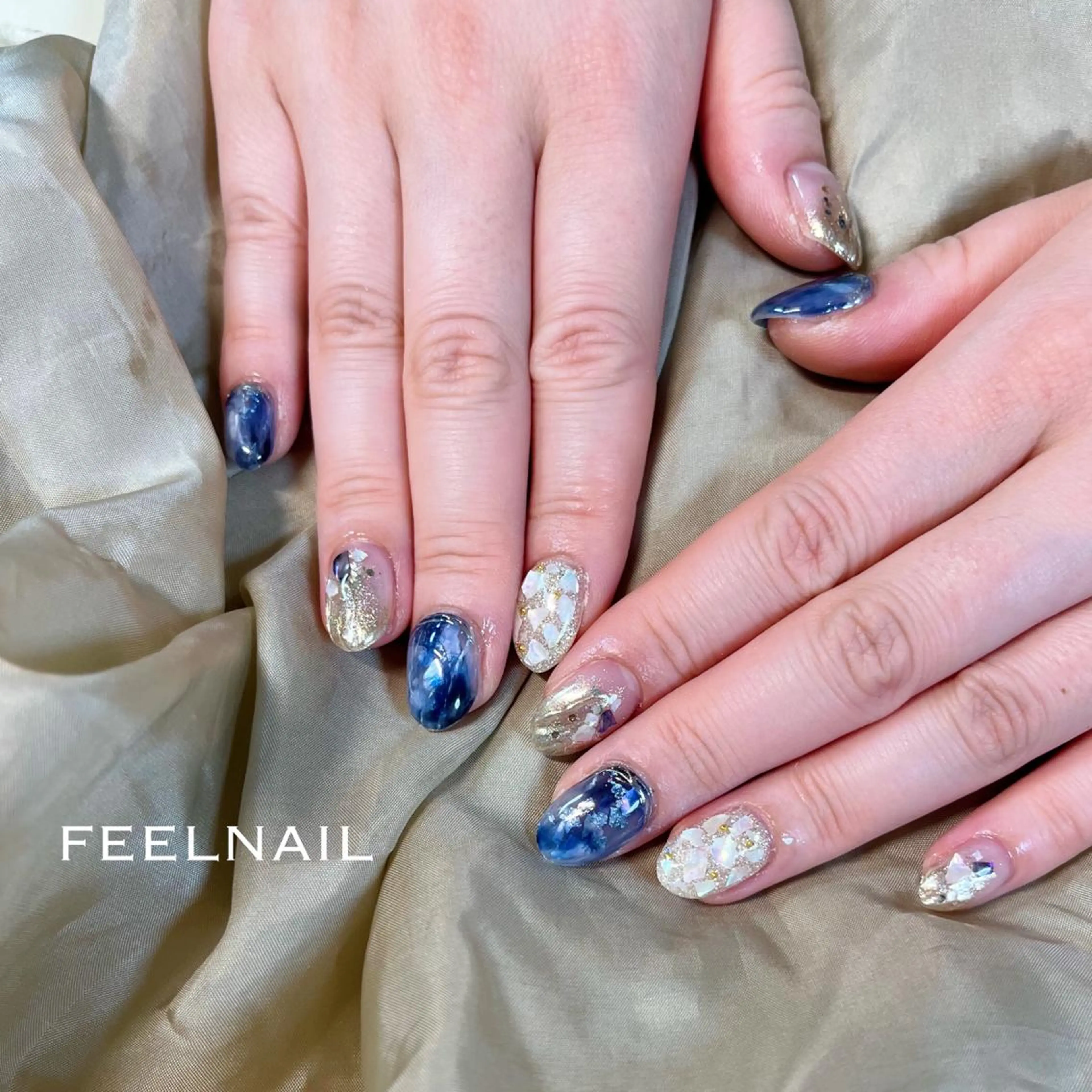 ネイル ブルー ニュアンスネイル 近藤 あみのネイルデザイン