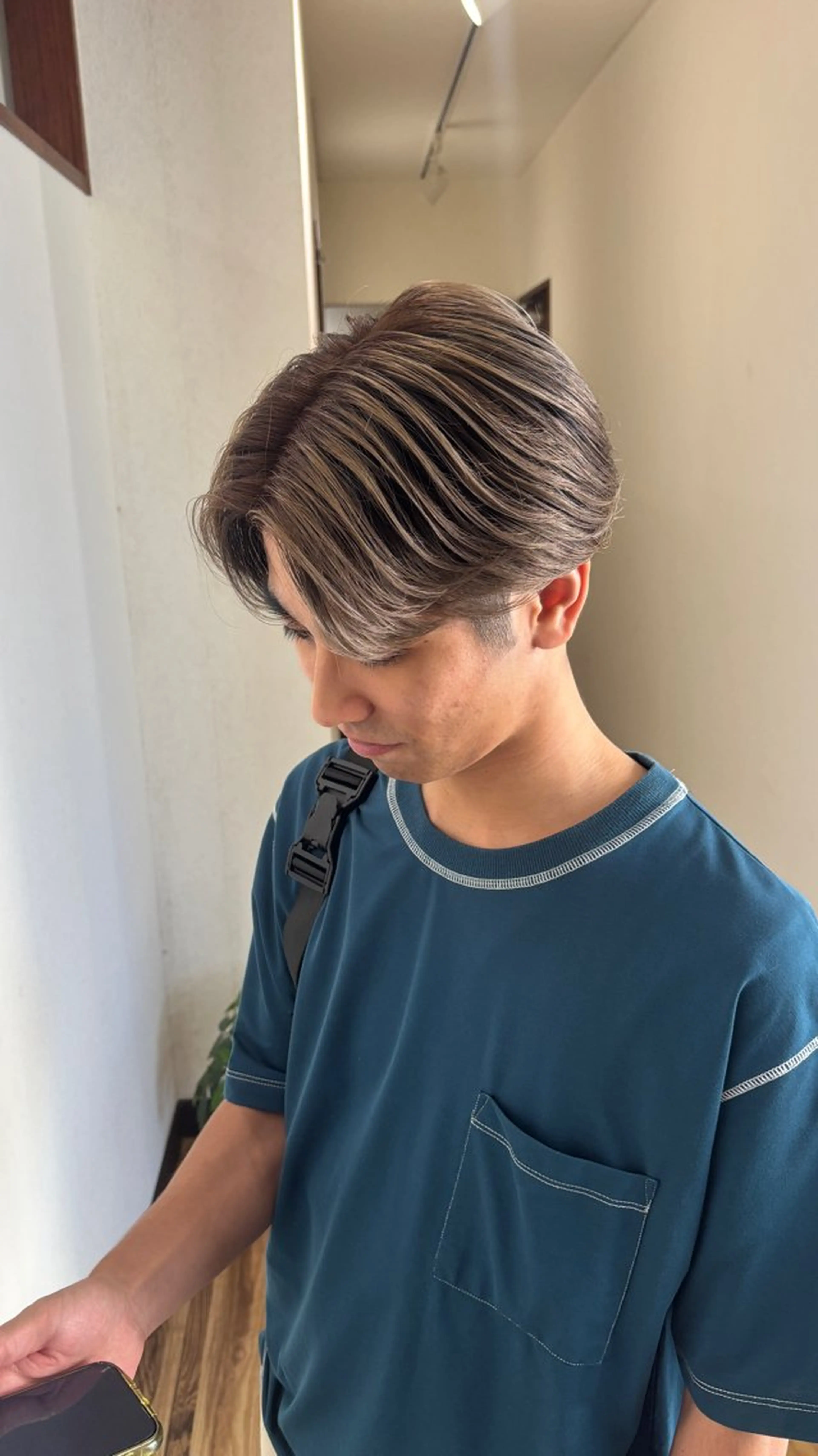 メンズ メンズバレイヤージュ ヘアメイクデビュー宜野湾店所属・山本 雅也のヘアスタイル