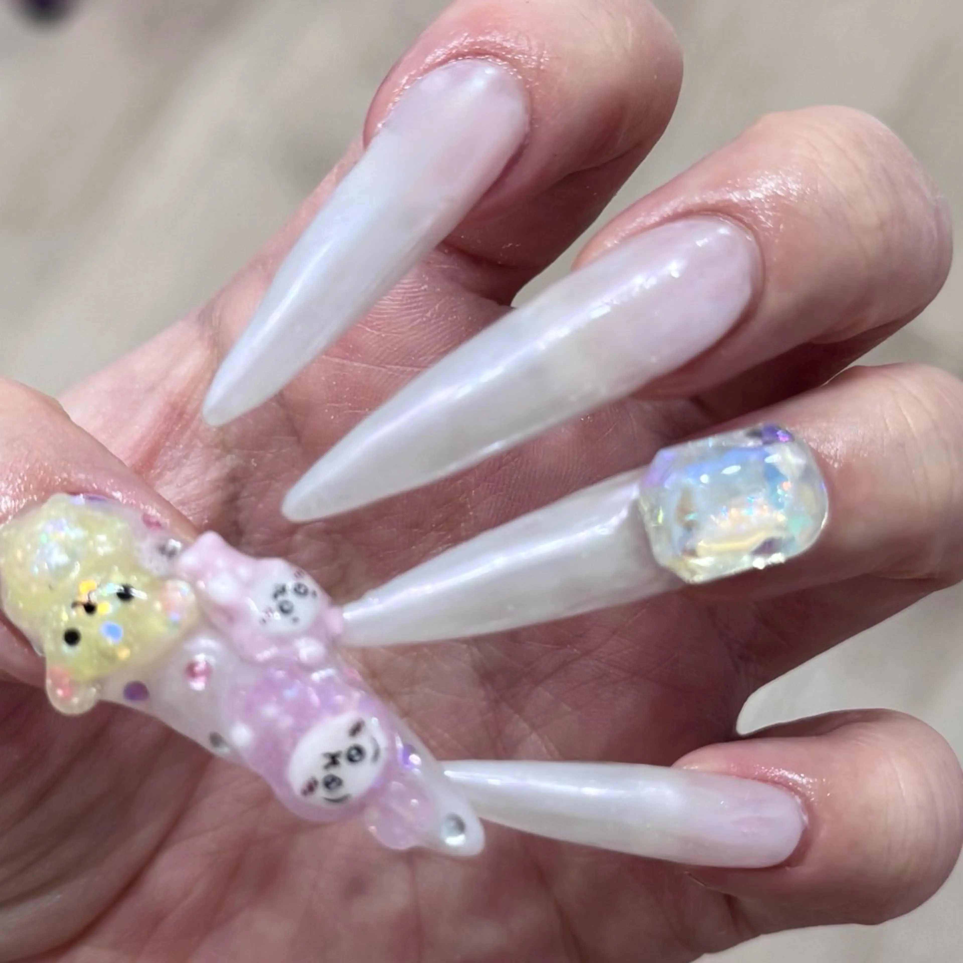 ロング 小川 柚香のネイルデザイン