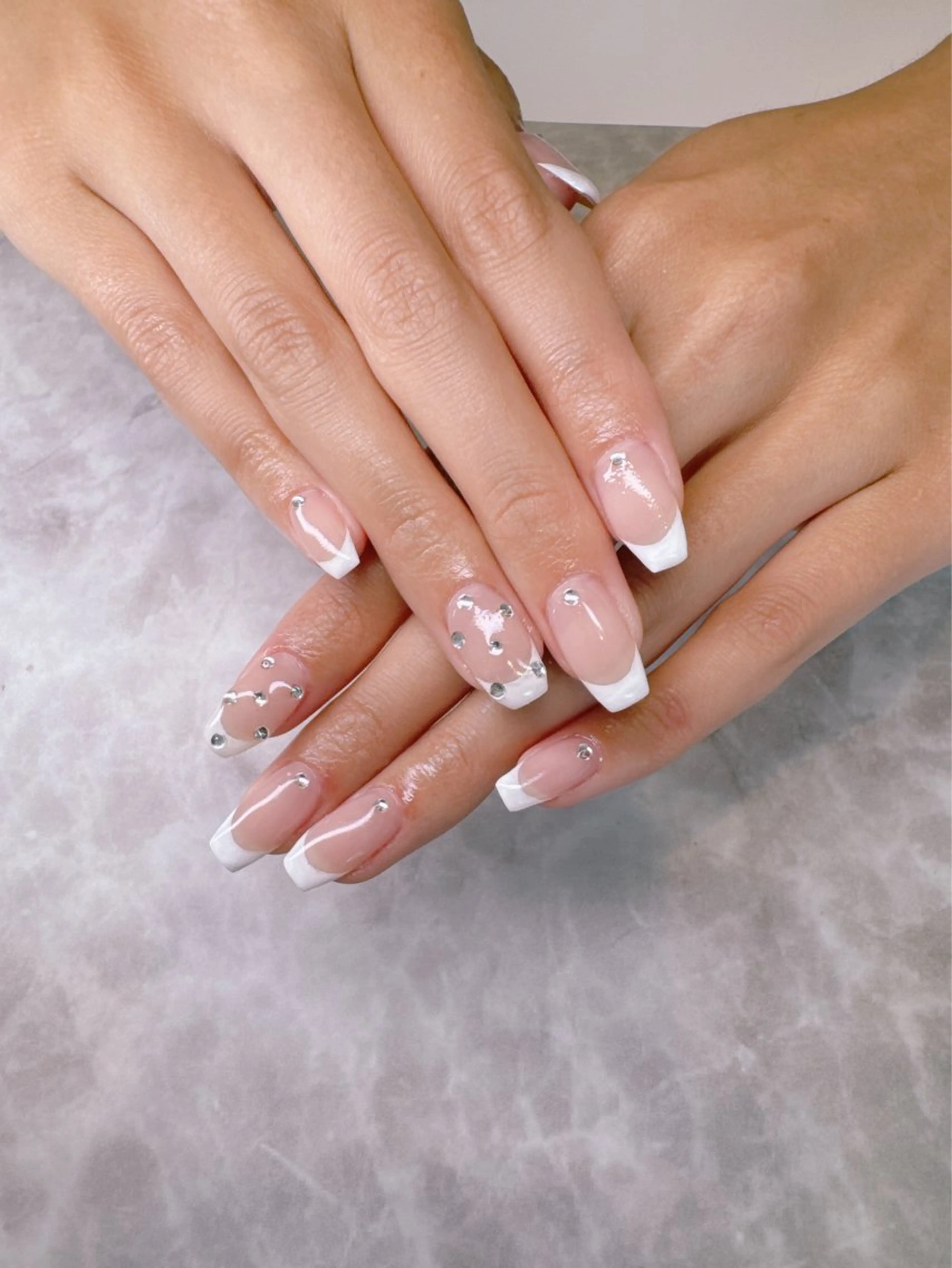 ネイル フレンチネイル ハンドネイル olim nailspaceのネイルデザイン